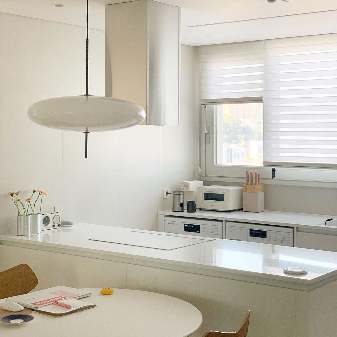 Model 2065 Pendant Lamp - Blowlighting