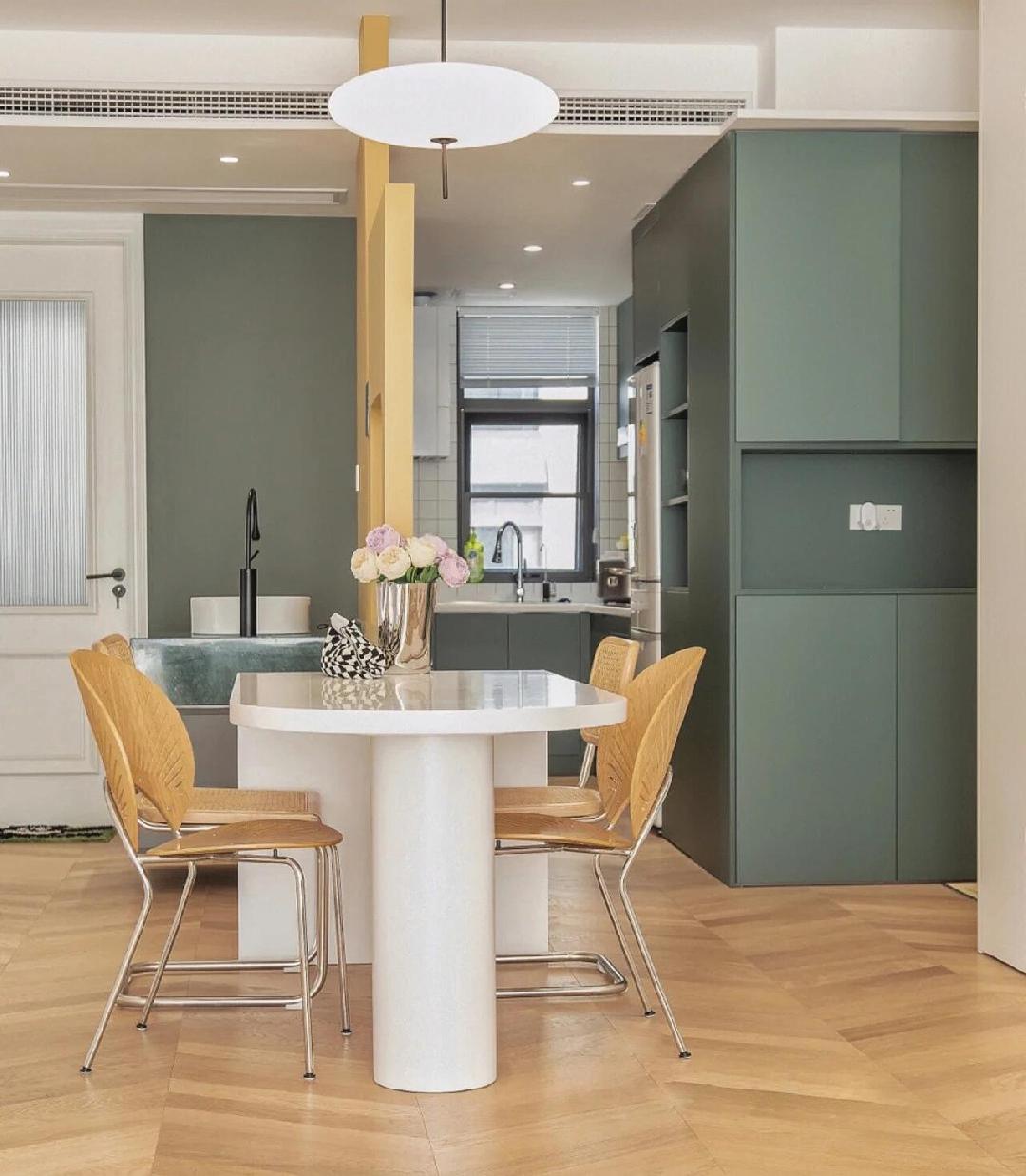 Model 2065 Pendant Lamp - Blowlighting