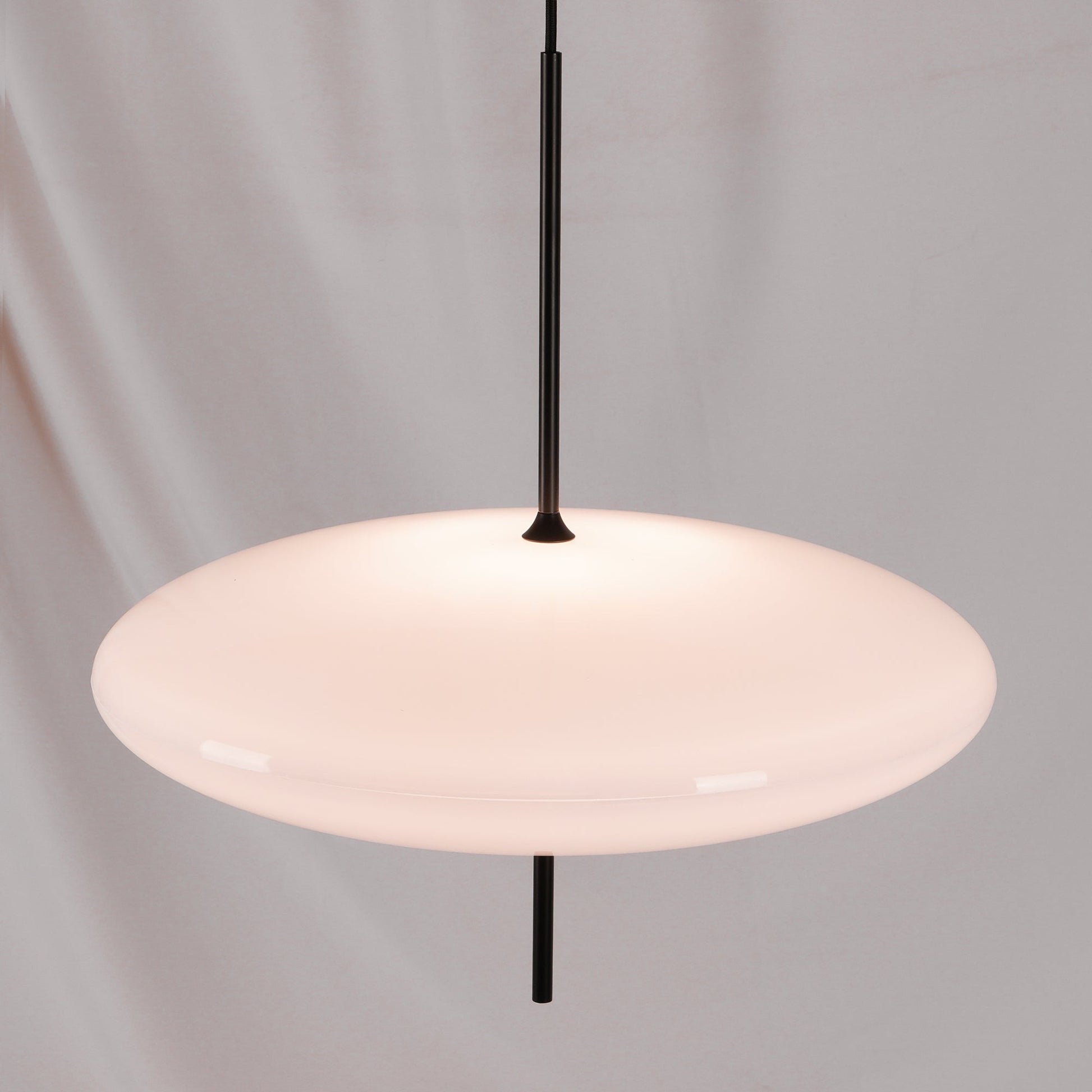 Model 2065 Pendant Lamp - Blowlighting
