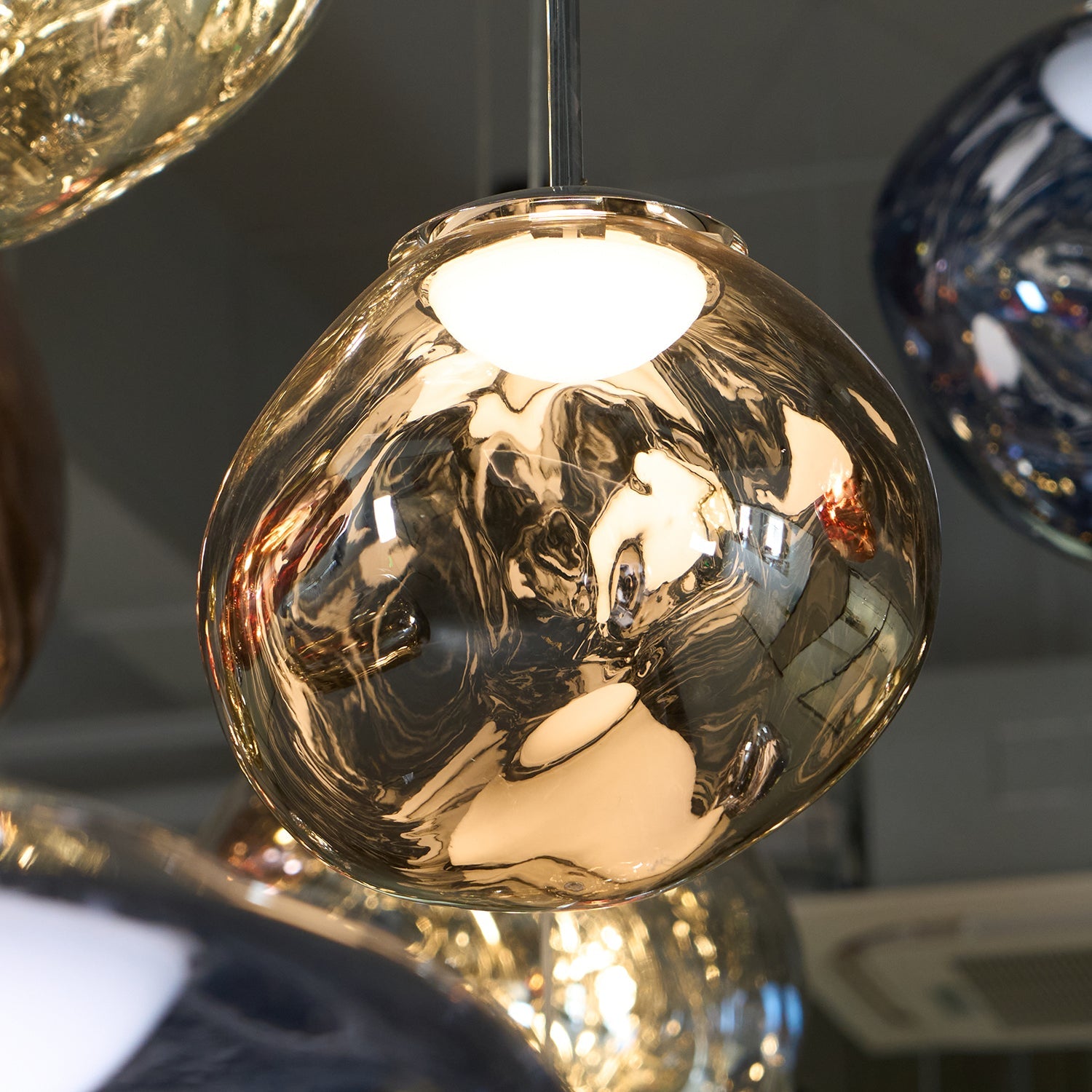 Multi Lava Round Pendant Lamp - Blowlighting