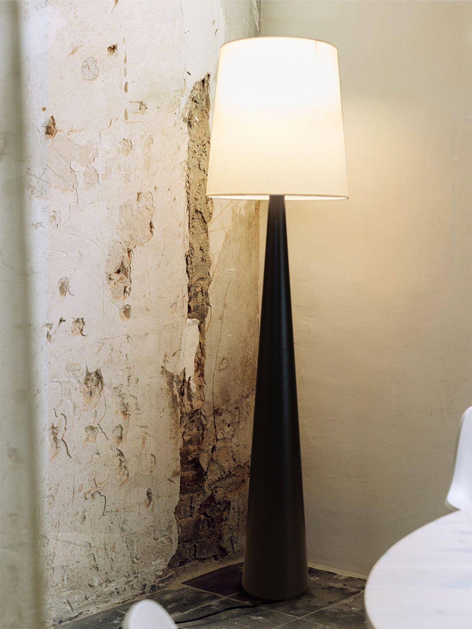 Montenegro Floor Lamp - Blowlighting