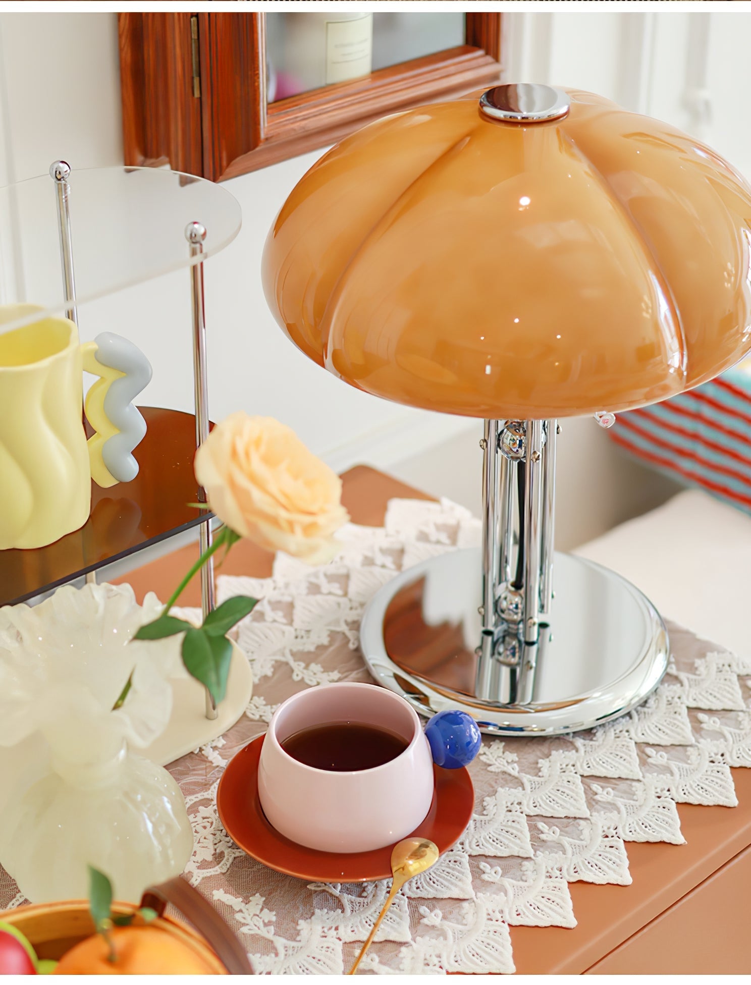 Mushroom Bauhaus Table Lamp - Blowlighting