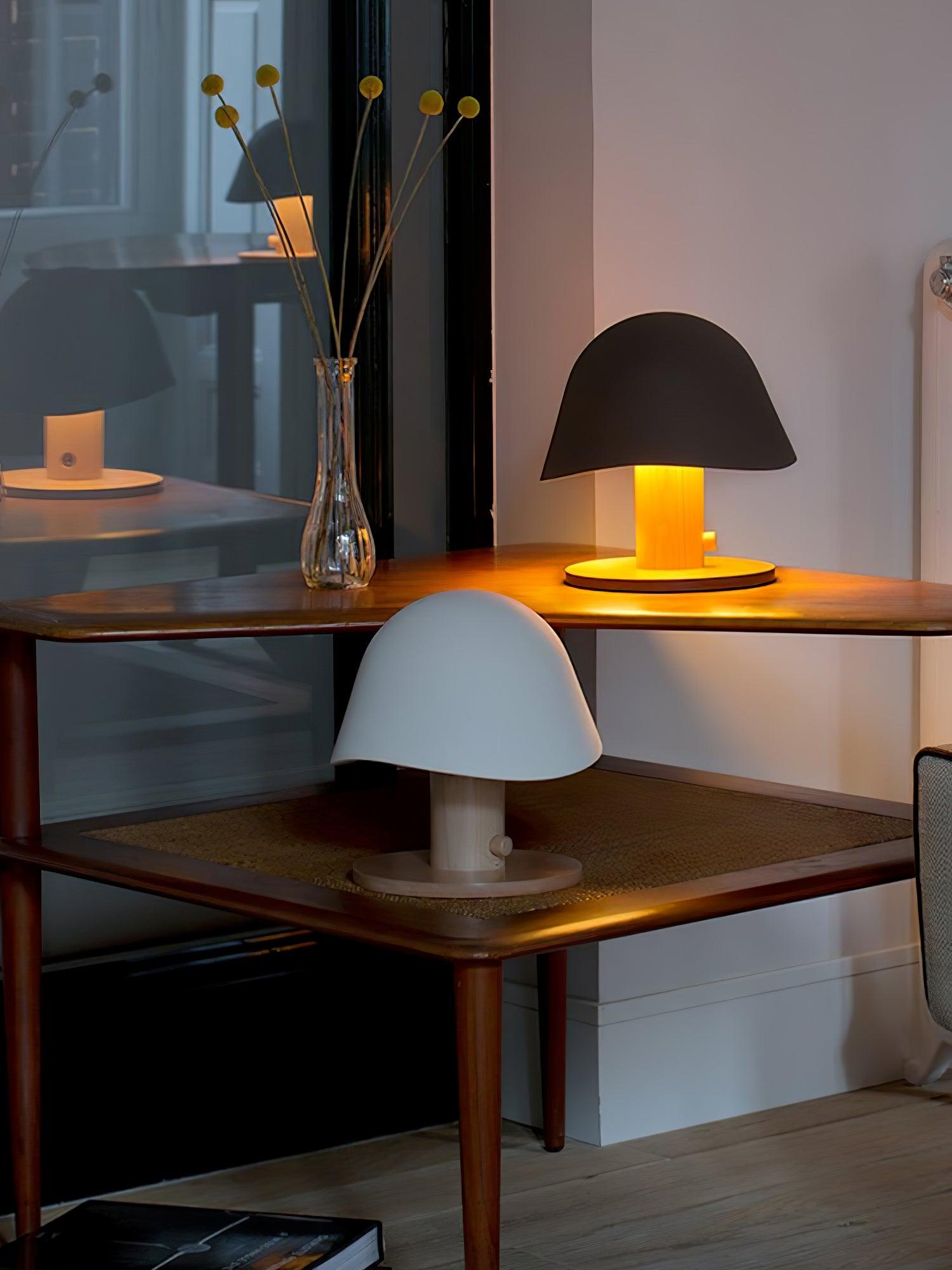 Mushroom Inspired Table Lamp - Blowlighting