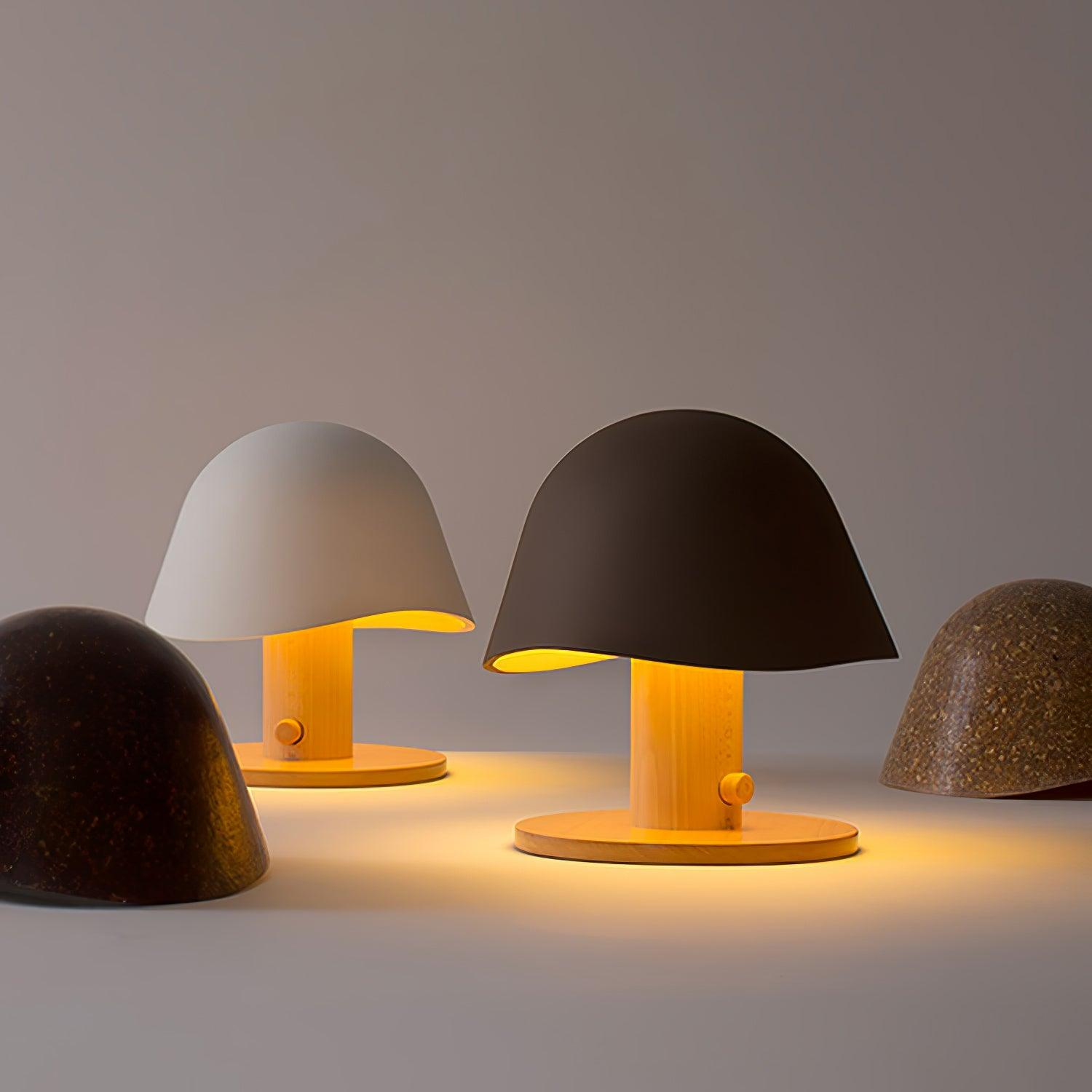 Mushroom Inspired Table Lamp - Blowlighting