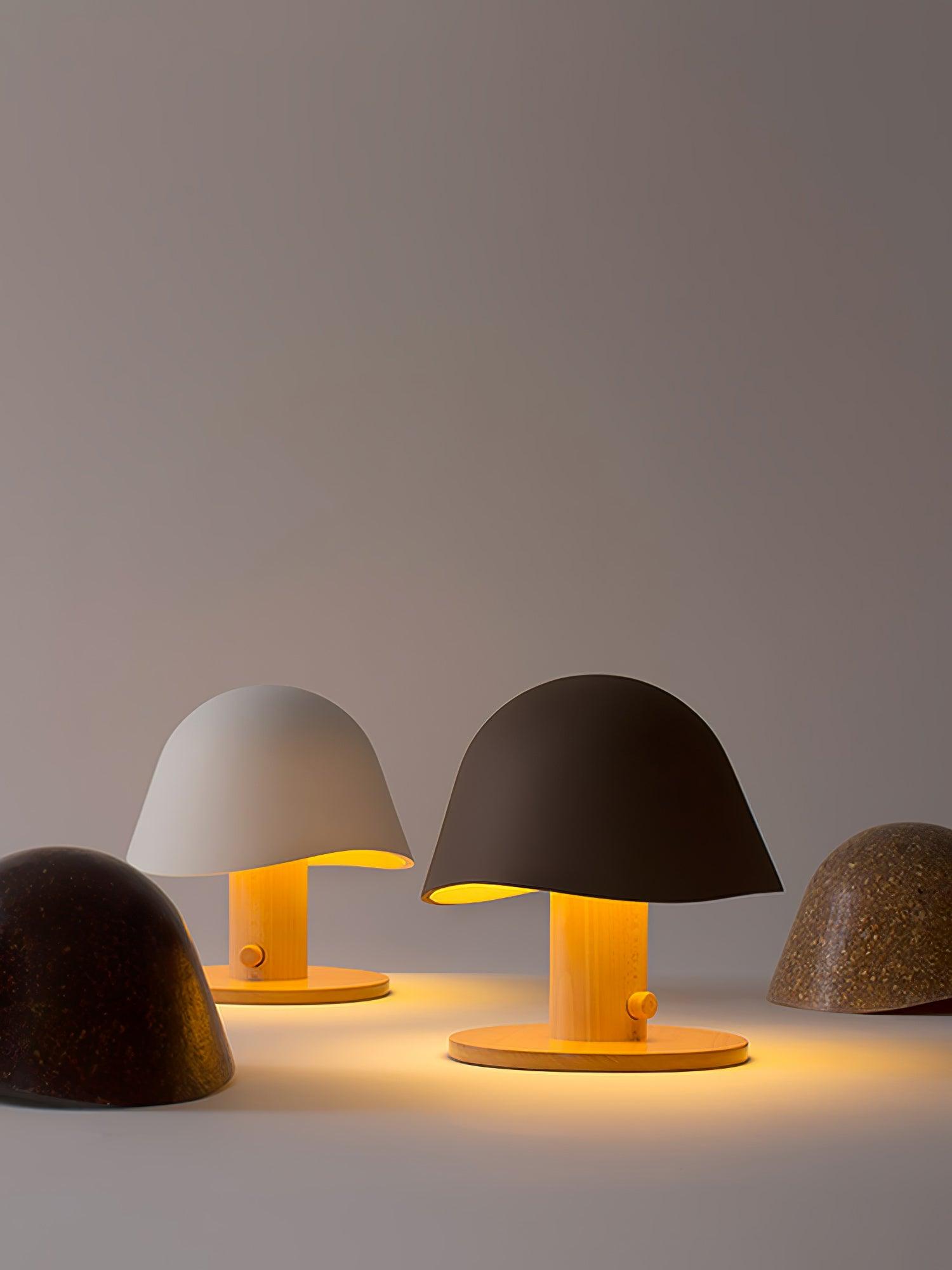 Mushroom Inspired Table Lamp - Blowlighting