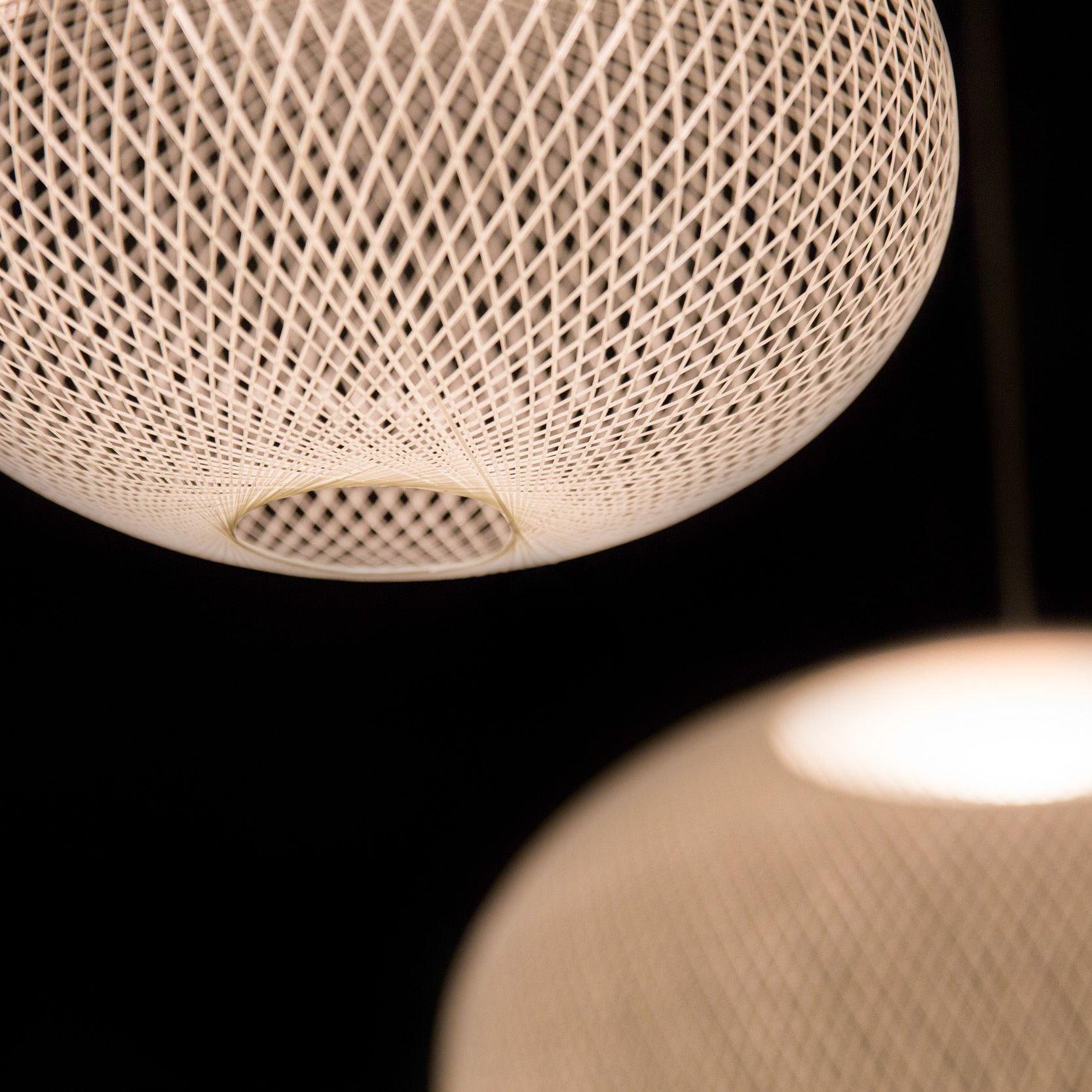 Metallic Meshwork Pendant Lamp - Blowlighting