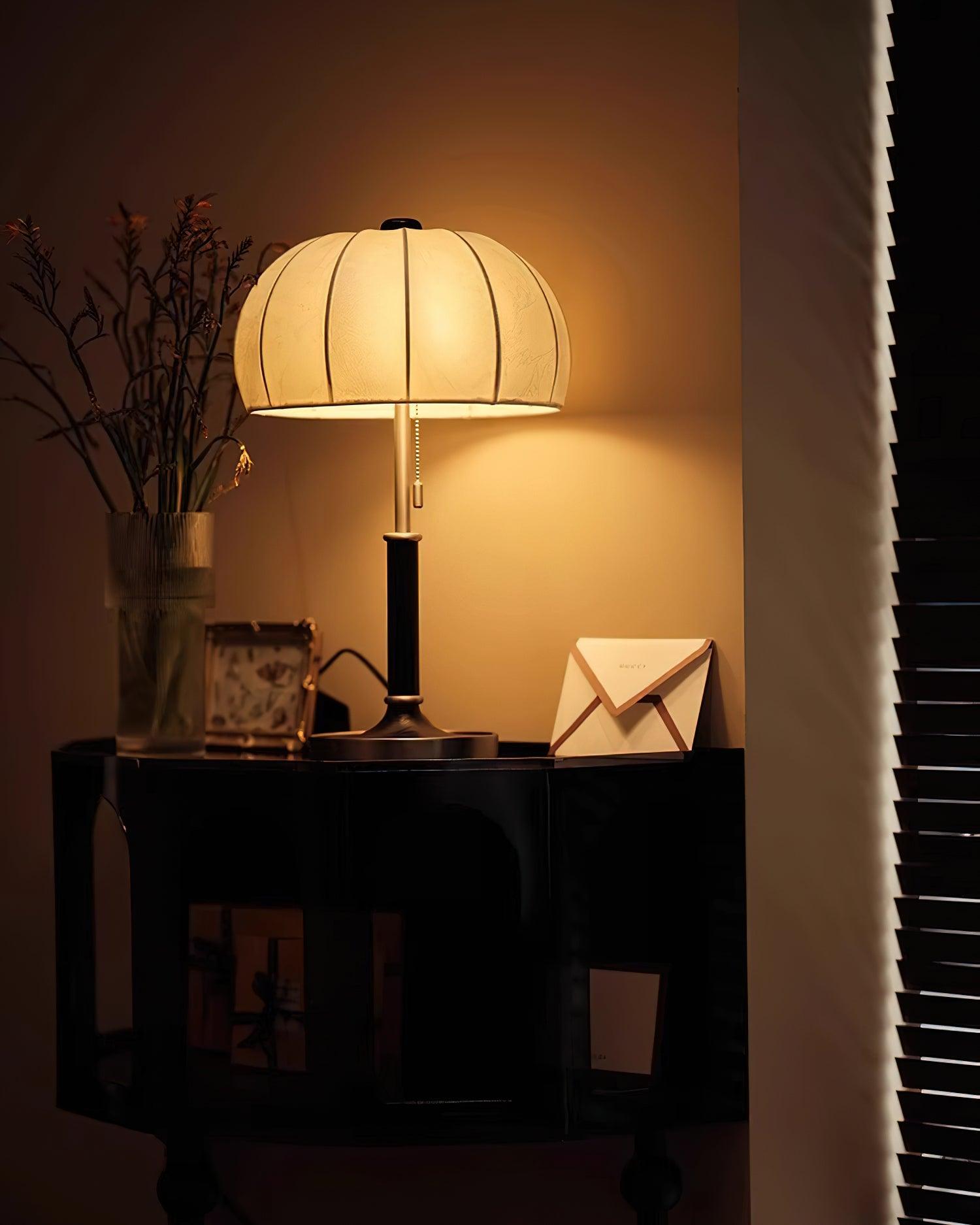 Nanyang Retro Table Lamp - Blowlighting