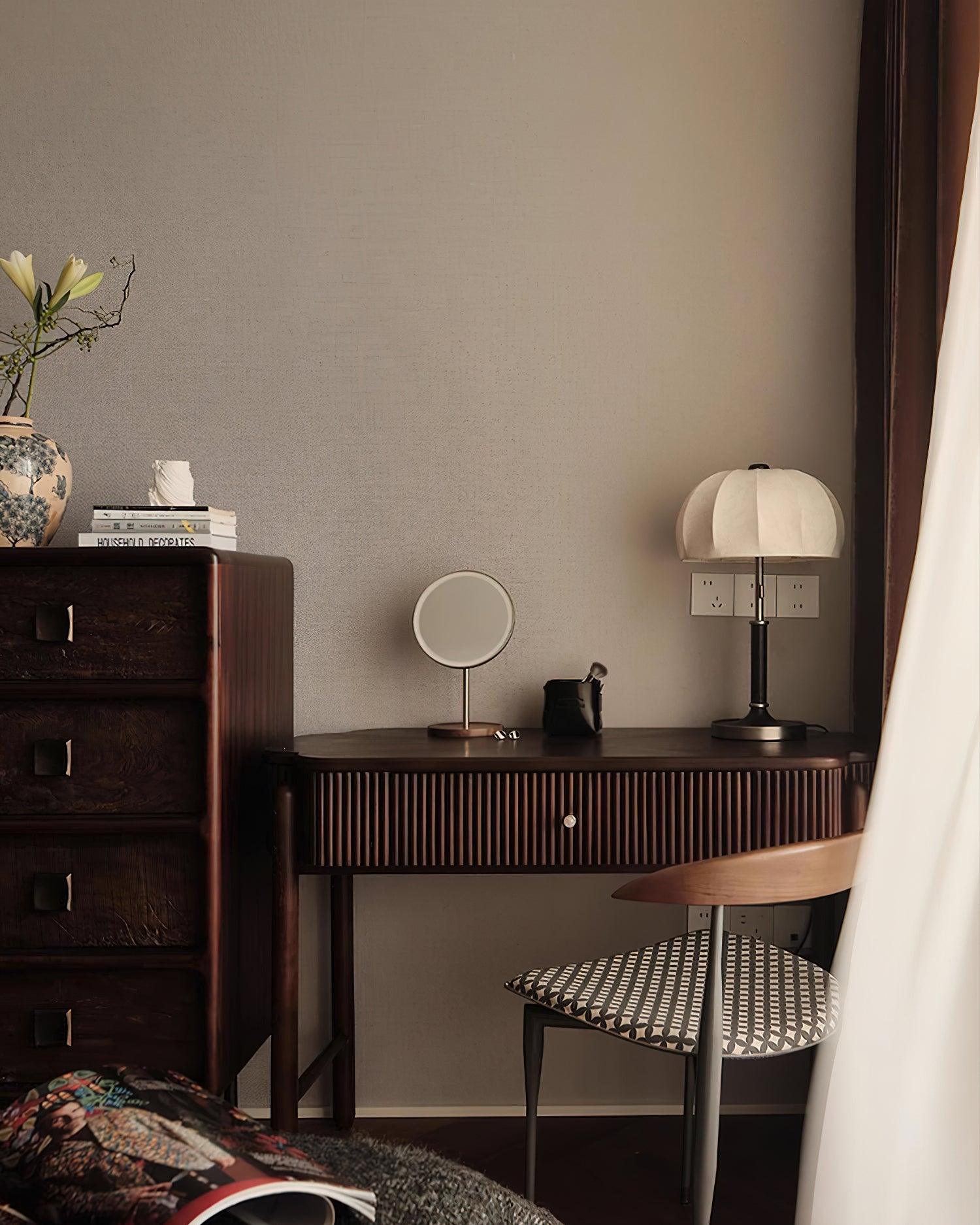 Nanyang Retro Table Lamp - Blowlighting