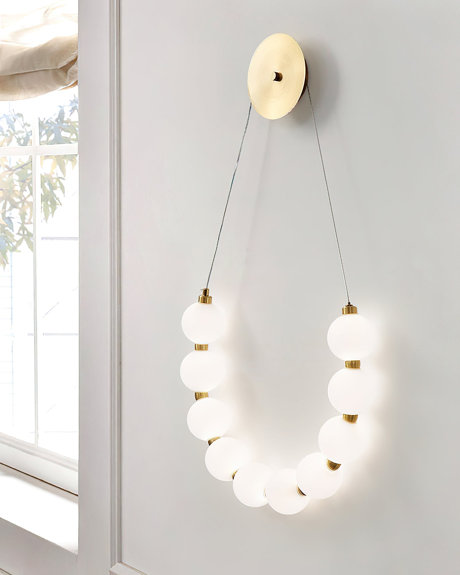 Necklace Loop Wall Lamp - Blowlighting