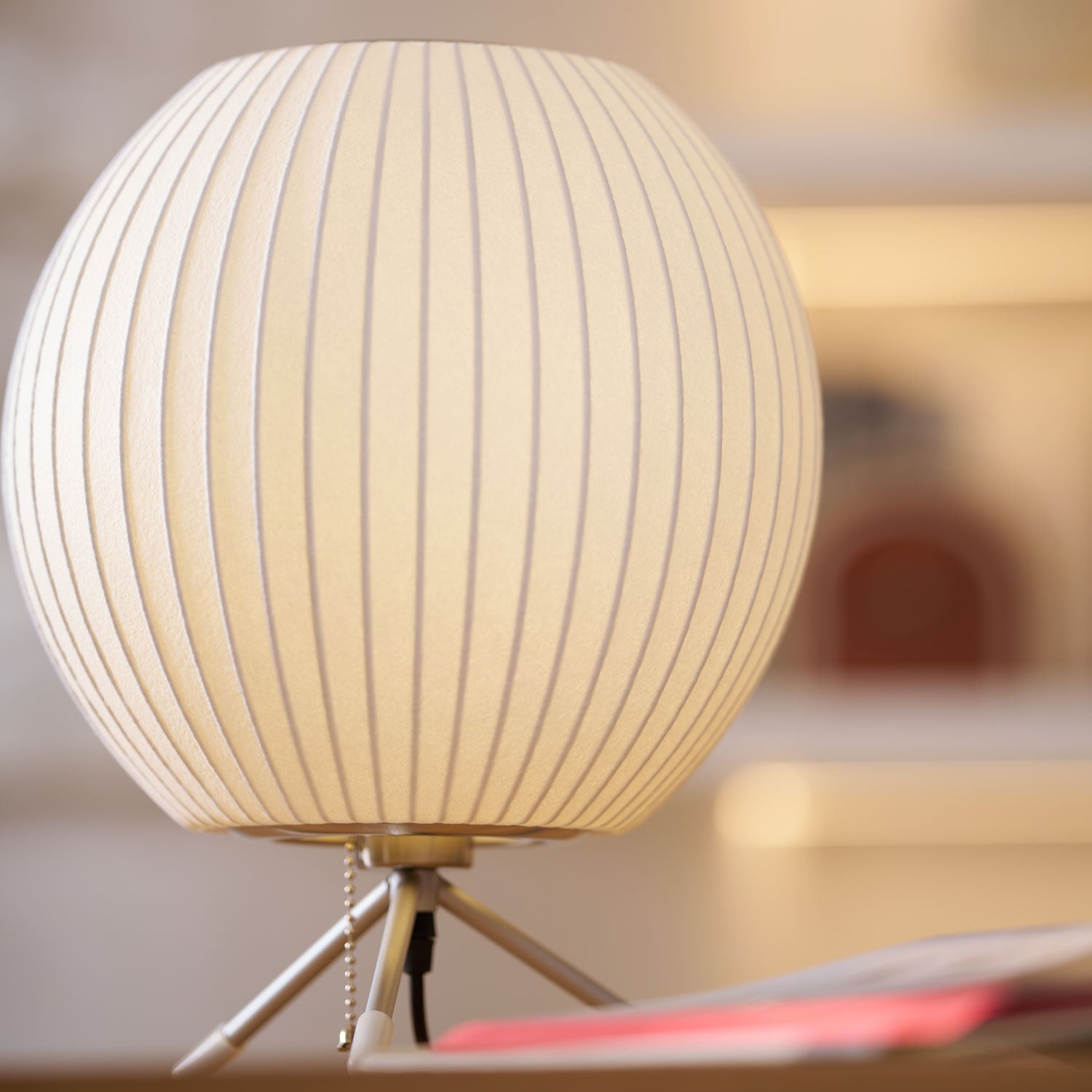 Nelson Tripod Table Lamp - Blowlighting