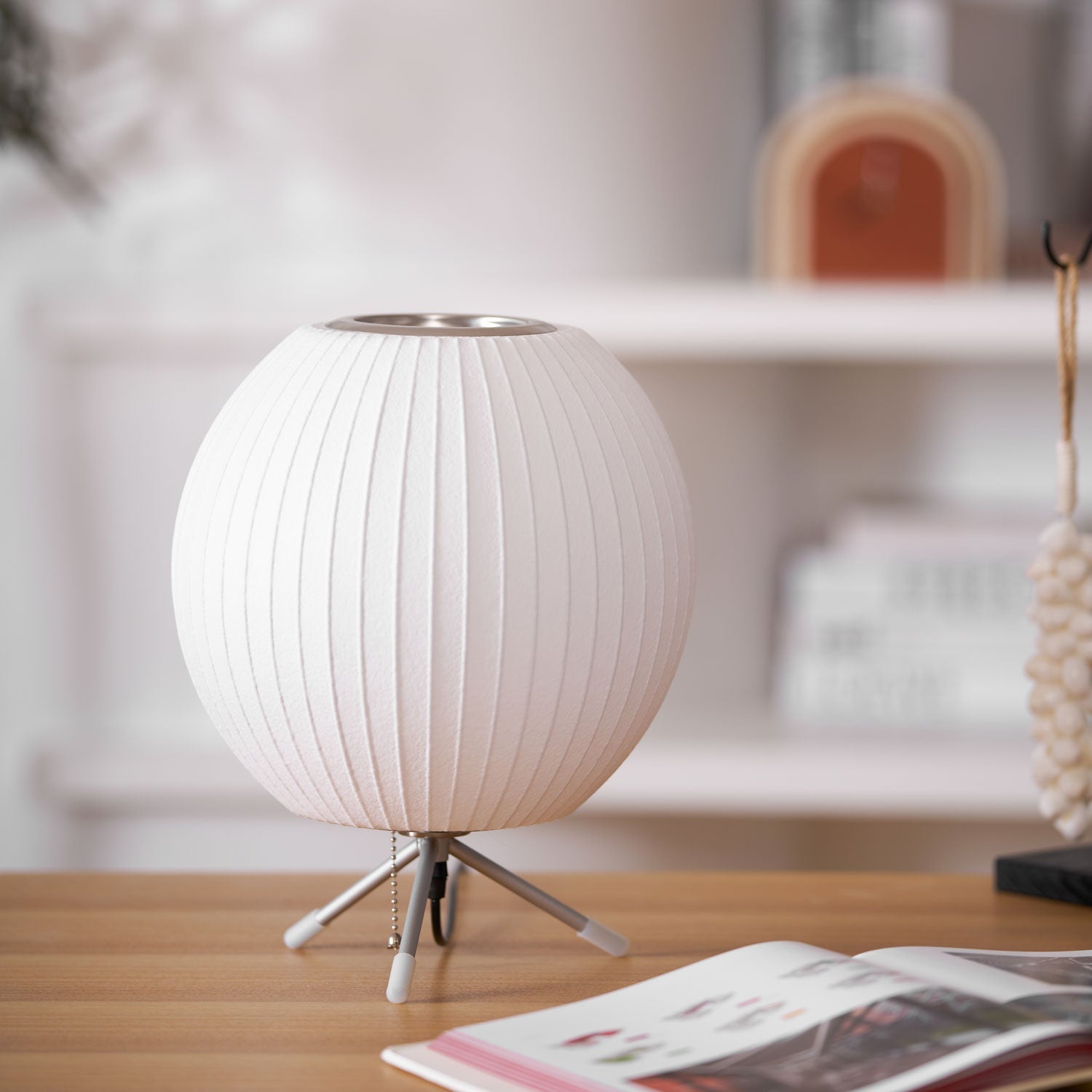Nelson Tripod Table Lamp - Blowlighting