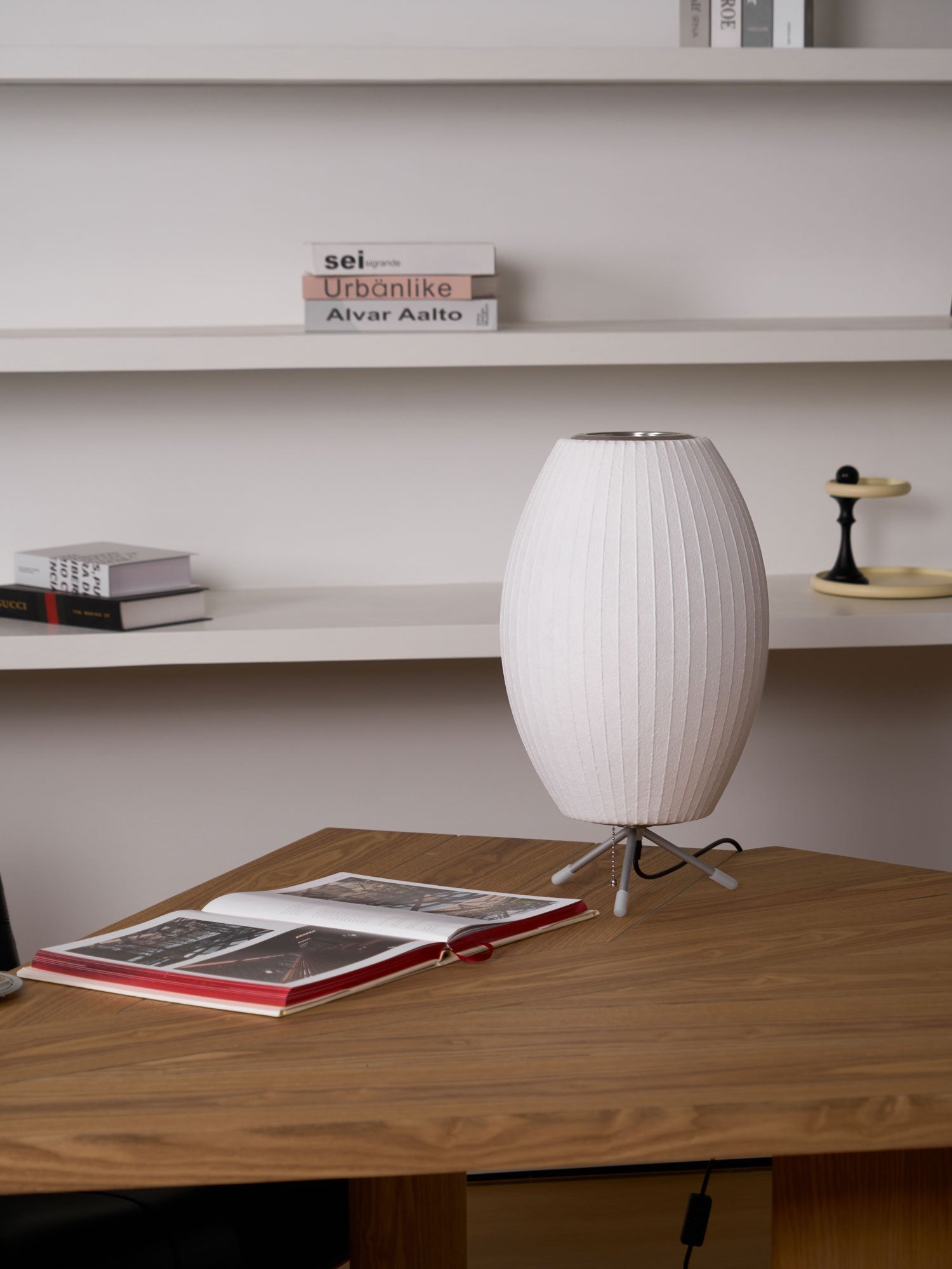 Nelson Tripod Table Lamp - Blowlighting