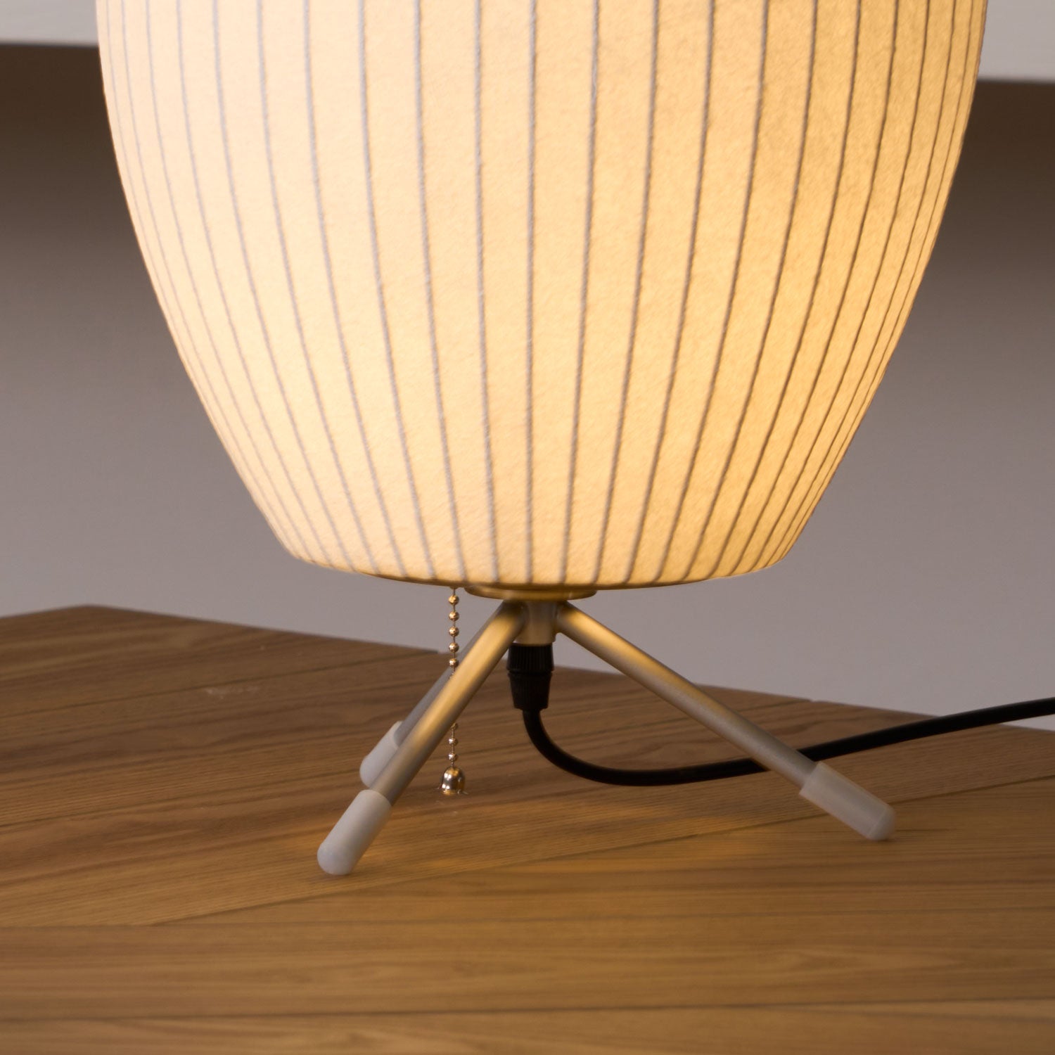 Nelson Tripod Table Lamp - Blowlighting