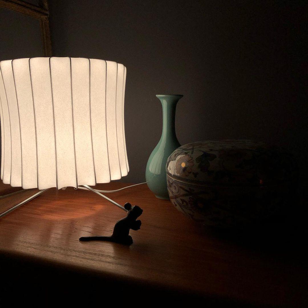 Nelson Tripod Table Lamp - Blowlighting