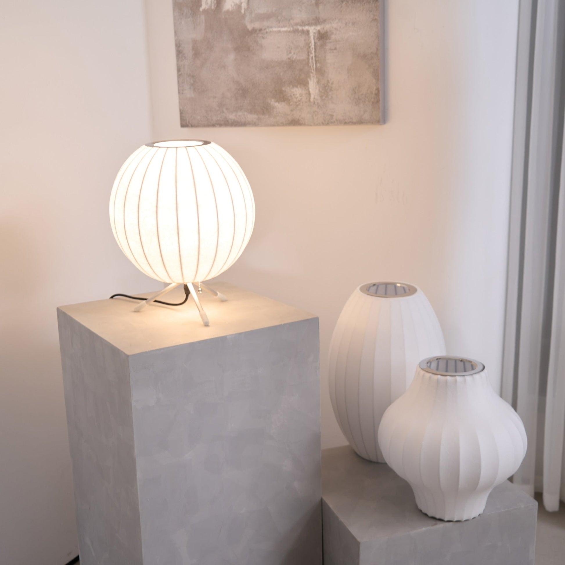 Nelson Tripod Table Lamp - Blowlighting