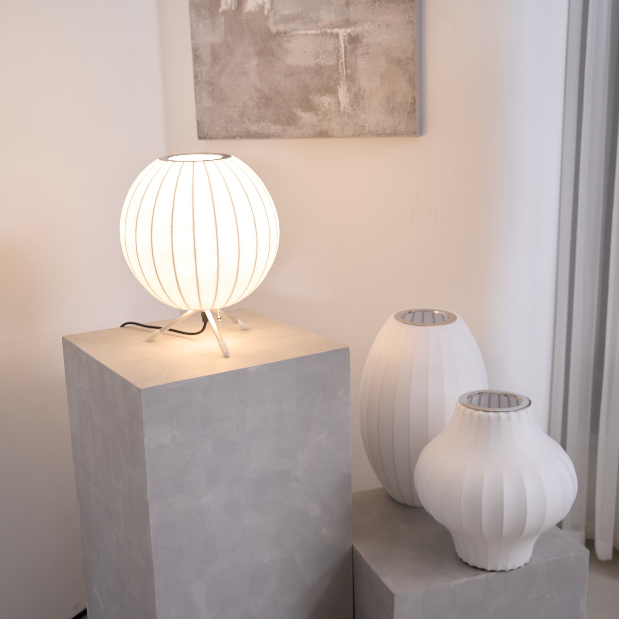 Nelson Tripod Table Lamp - Blowlighting