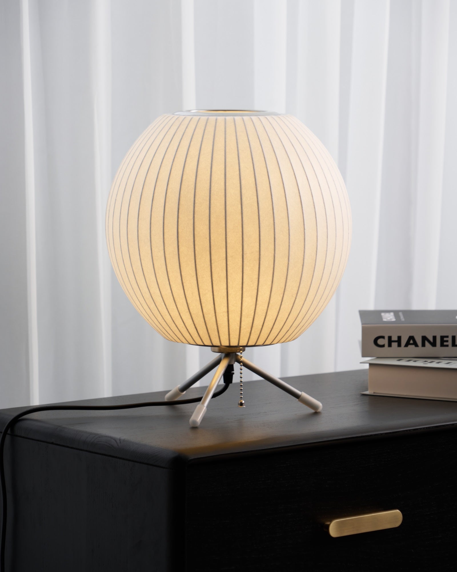 Nelson Tripod Table Lamp - Blowlighting