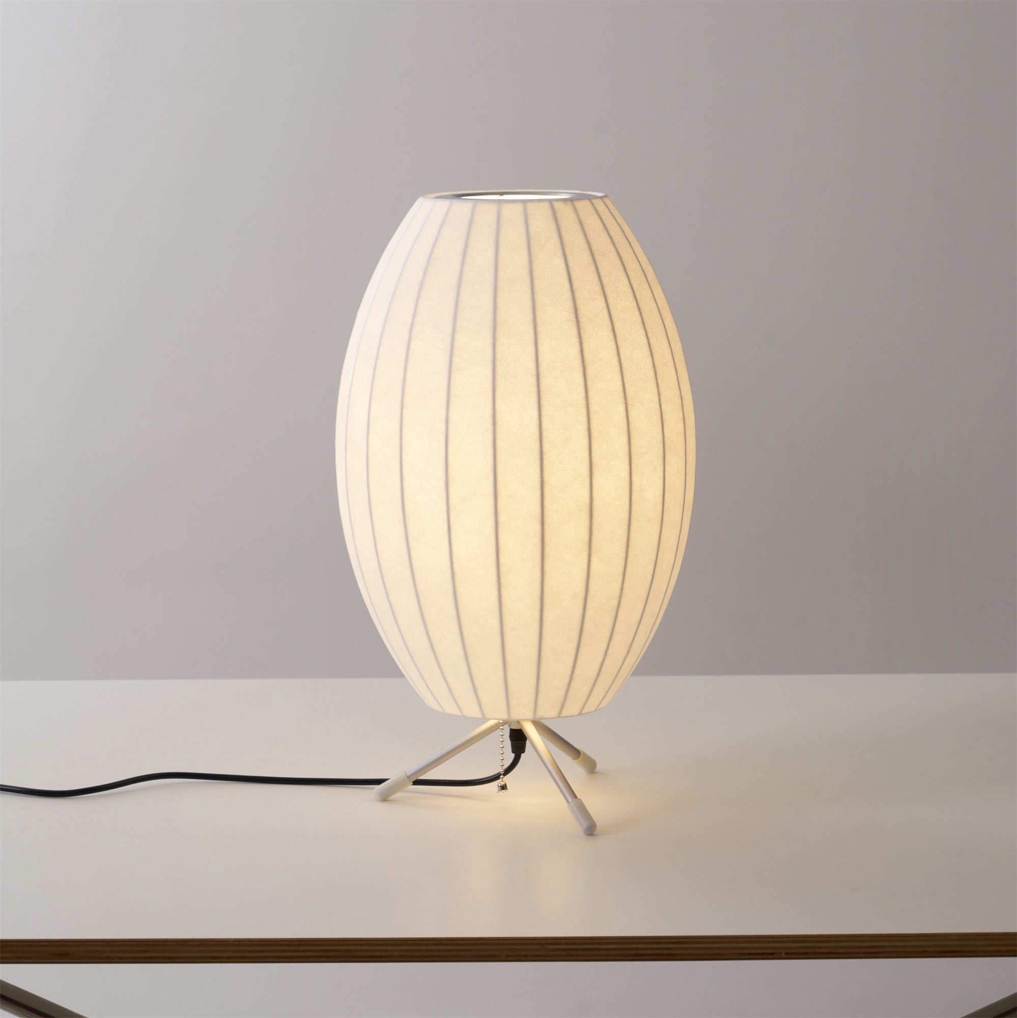 Nelson Tripod Table Lamp - Blowlighting