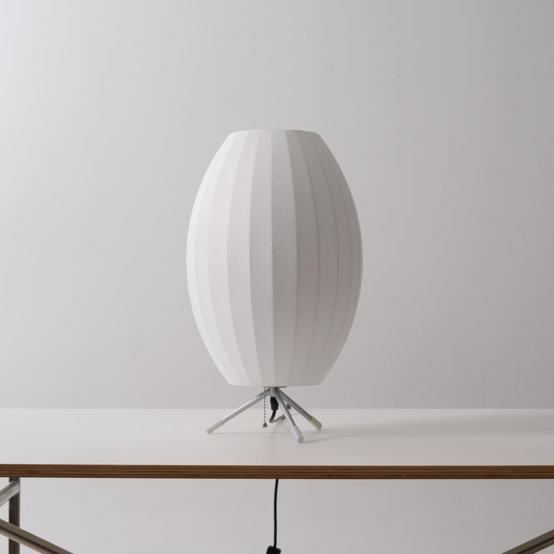 Nelson Tripod Table Lamp - Blowlighting