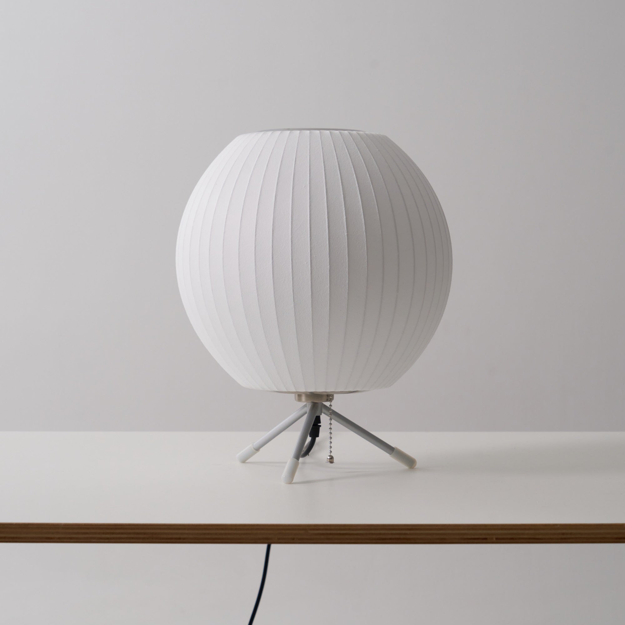 Nelson Tripod Table Lamp - Blowlighting