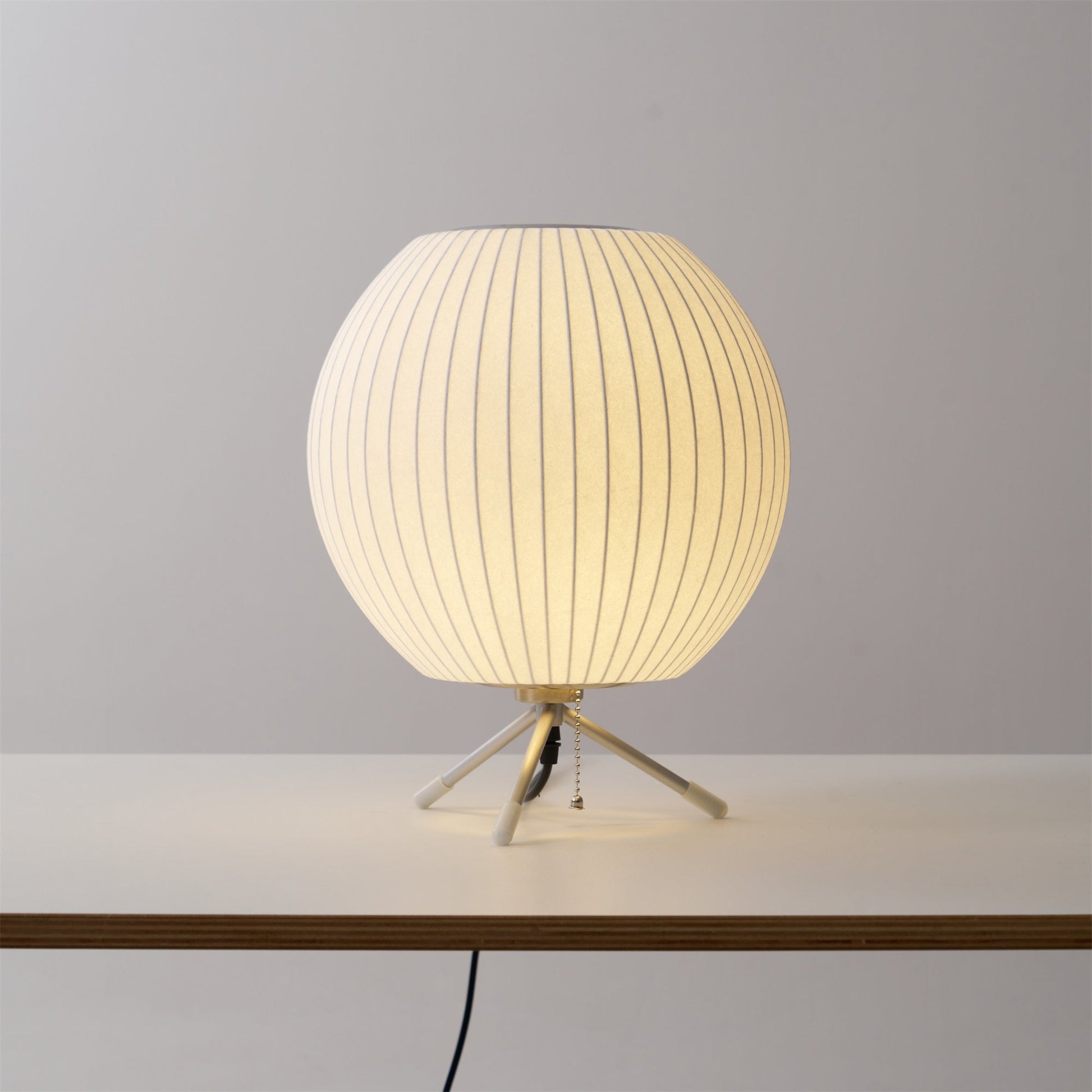 Nelson Tripod Table Lamp - Blowlighting