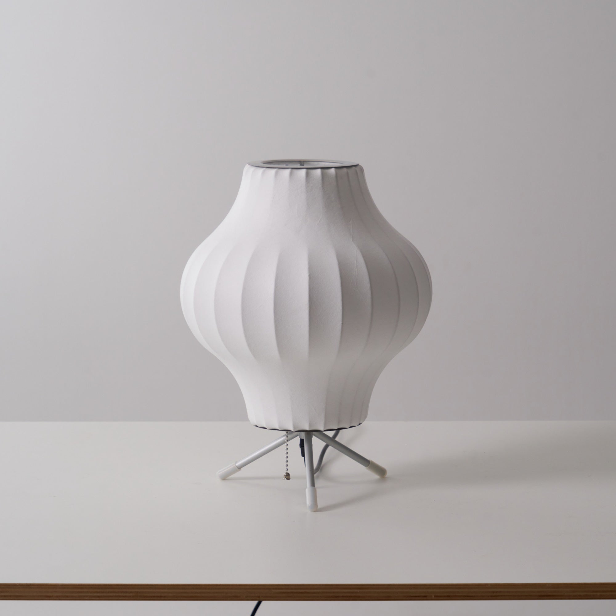 Nelson Tripod Table Lamp - Blowlighting