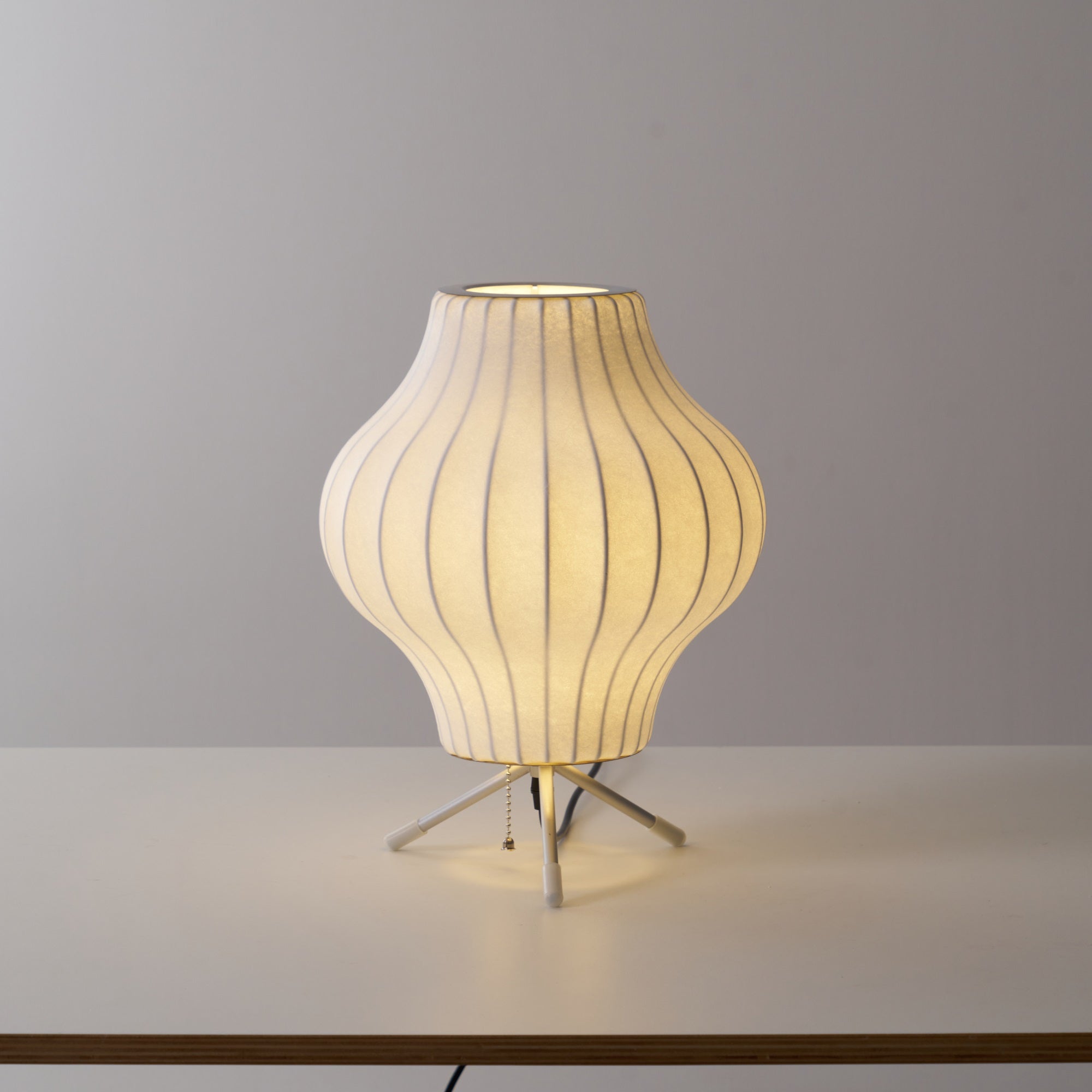 Nelson Tripod Table Lamp - Blowlighting