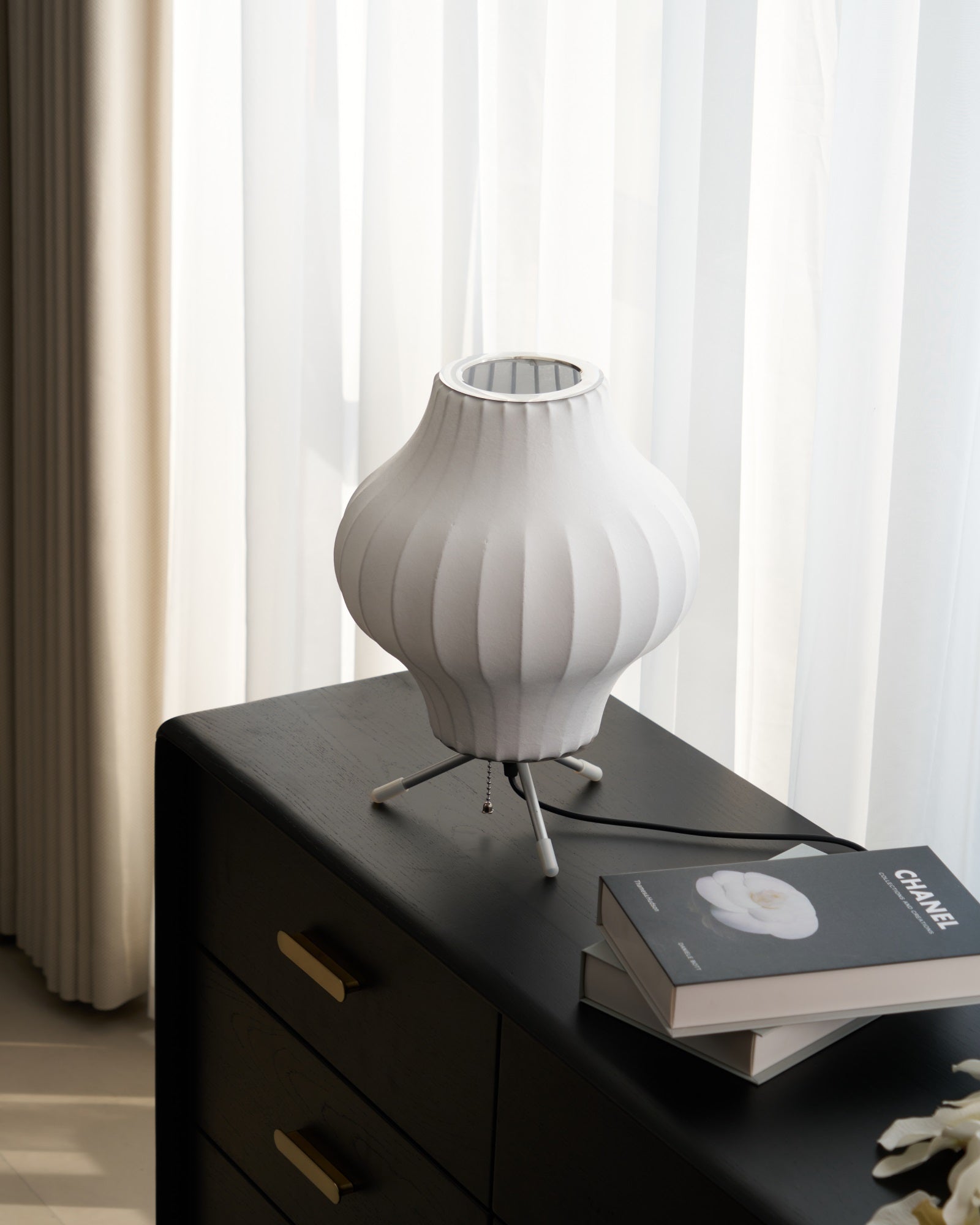Nelson Tripod Table Lamp - Blowlighting