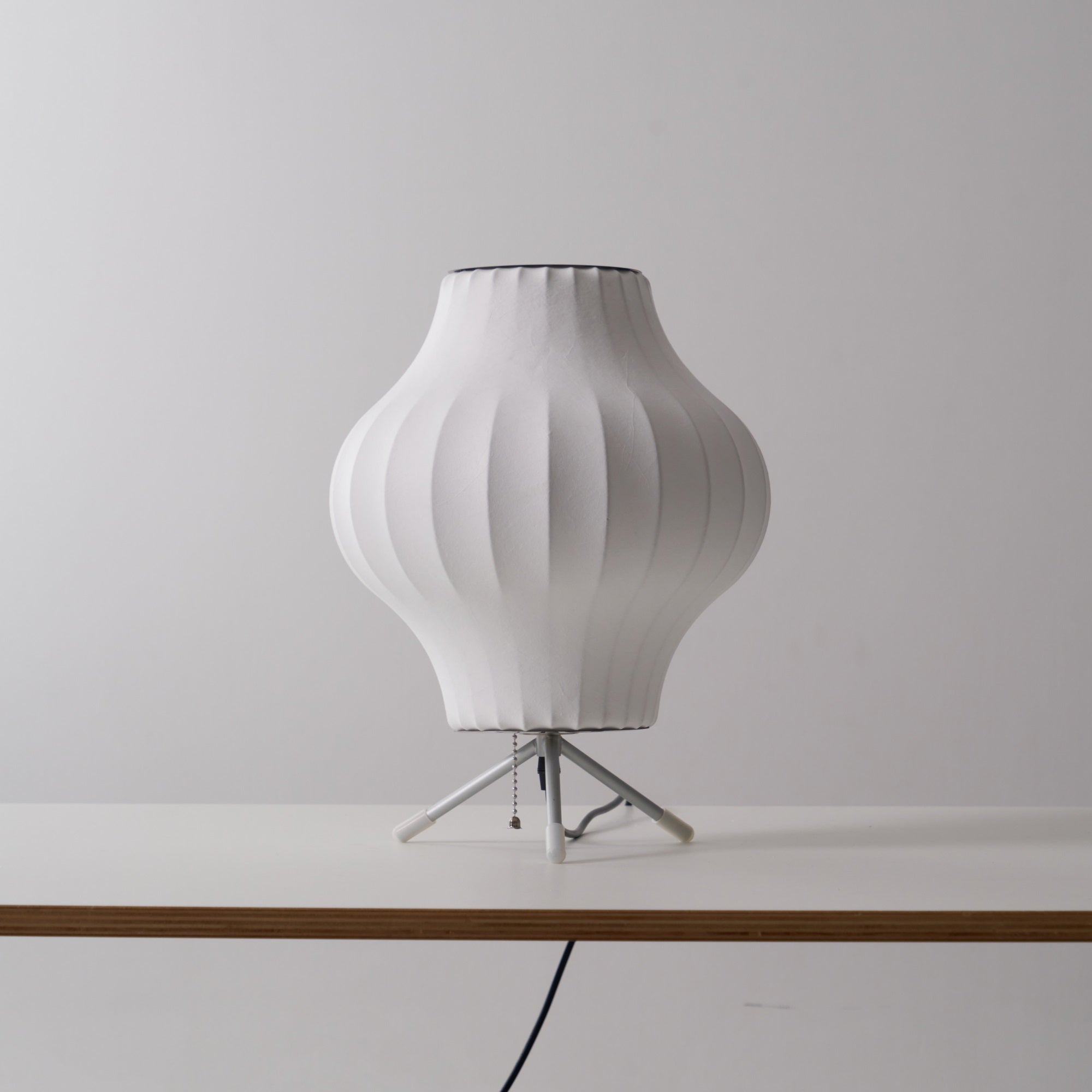 Nelson Tripod Table Lamp - Blowlighting