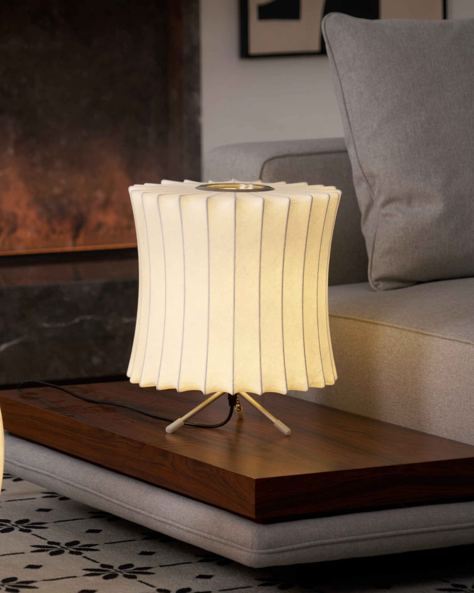 Nelson Tripod Table Lamp - Blowlighting