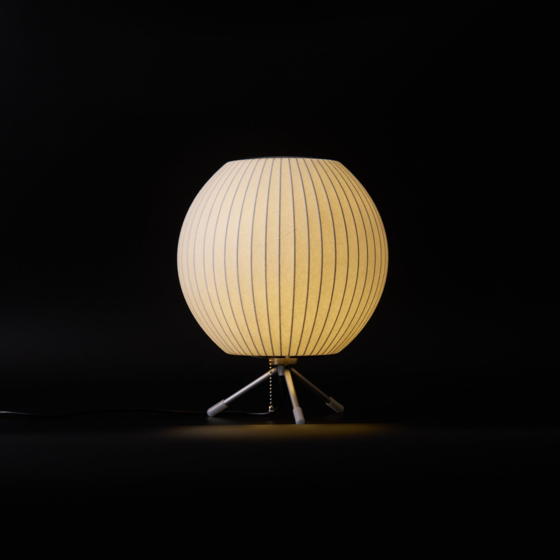 Nelson Tripod Table Lamp - Blowlighting