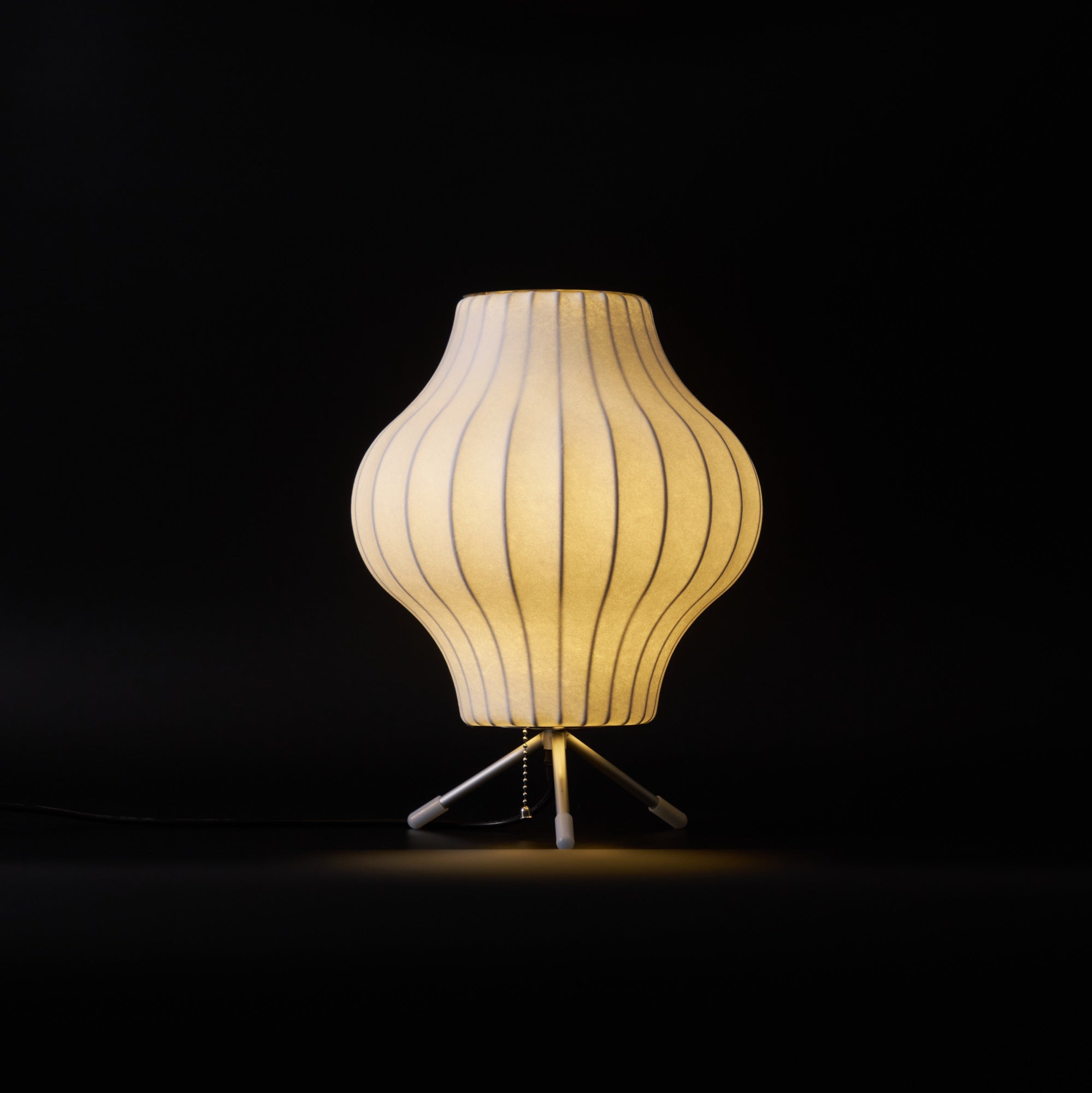 Nelson Tripod Table Lamp - Blowlighting