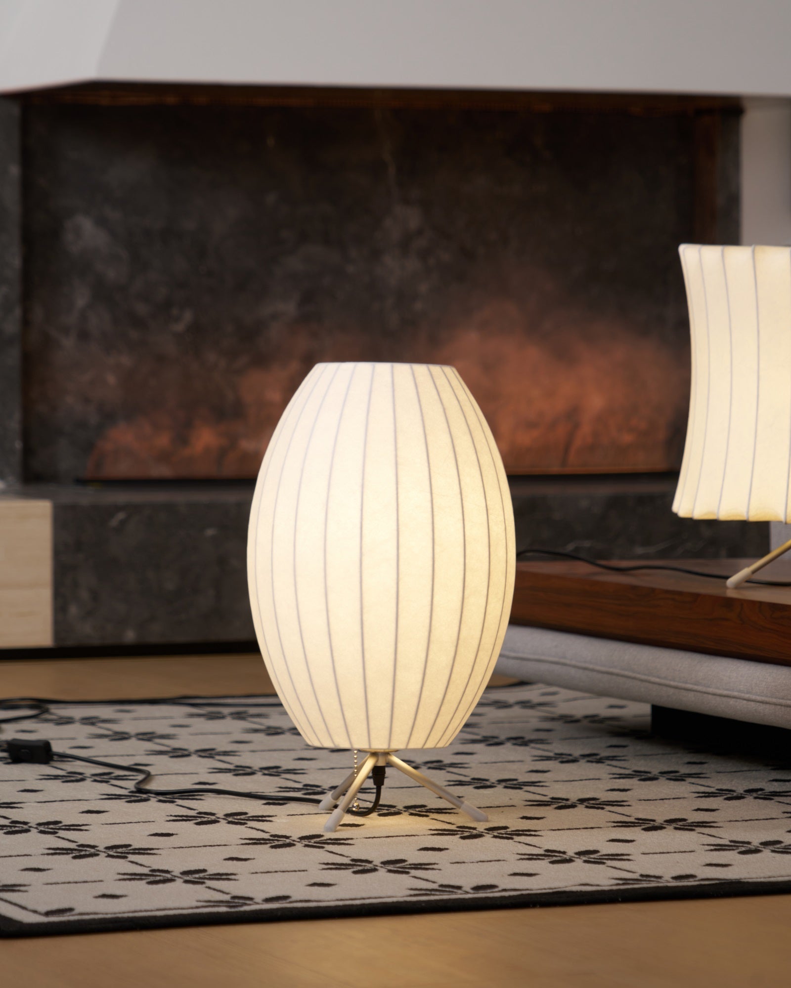 Nelson Tripod Table Lamp - Blowlighting