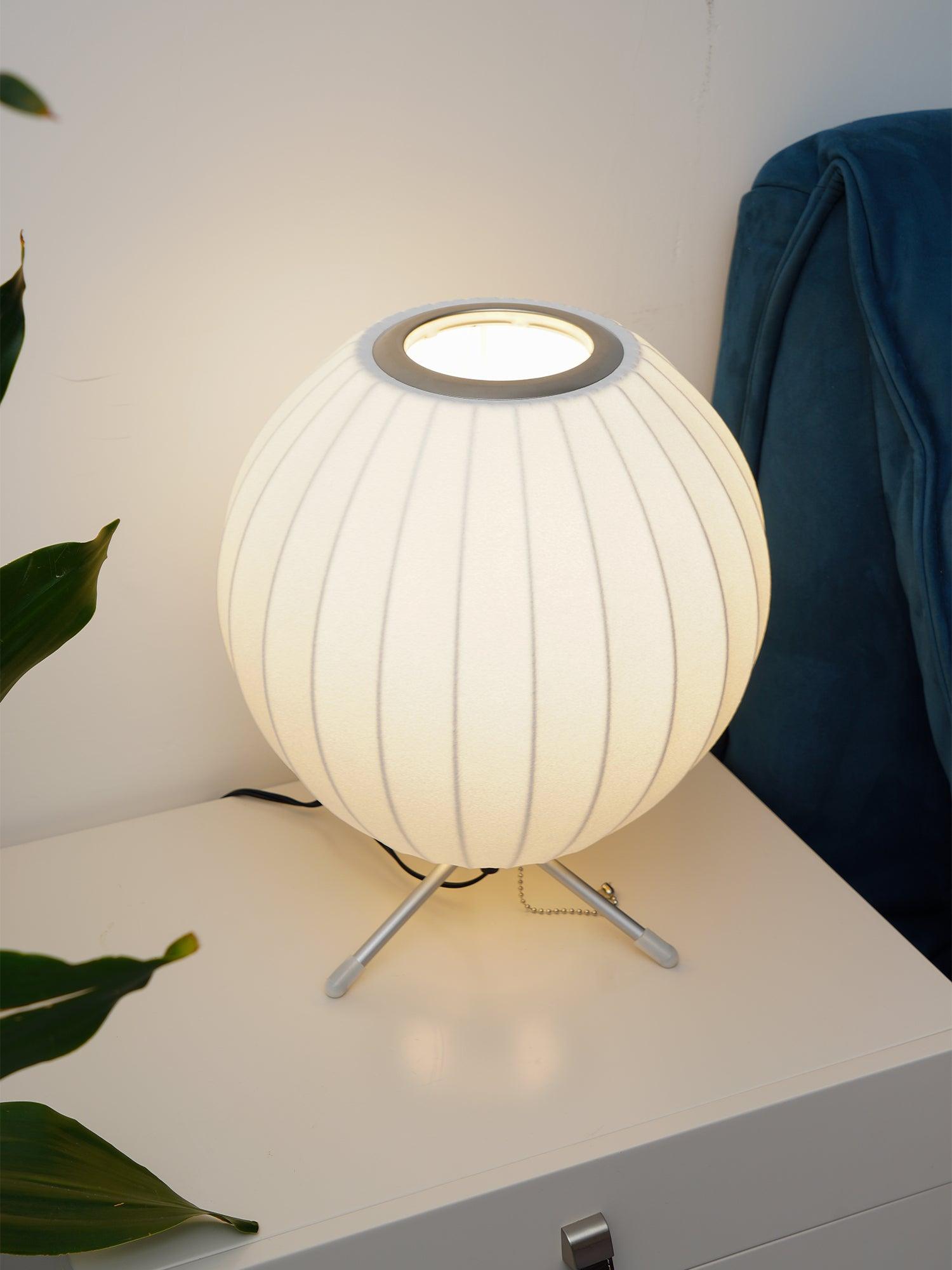 Nelson Tripod Table Lamp - Blowlighting