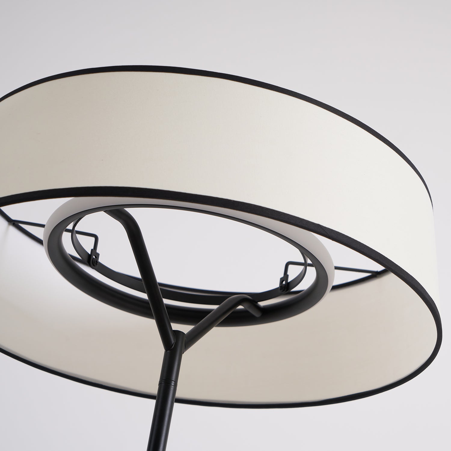 Dama Floor Lamp - Blowlighting