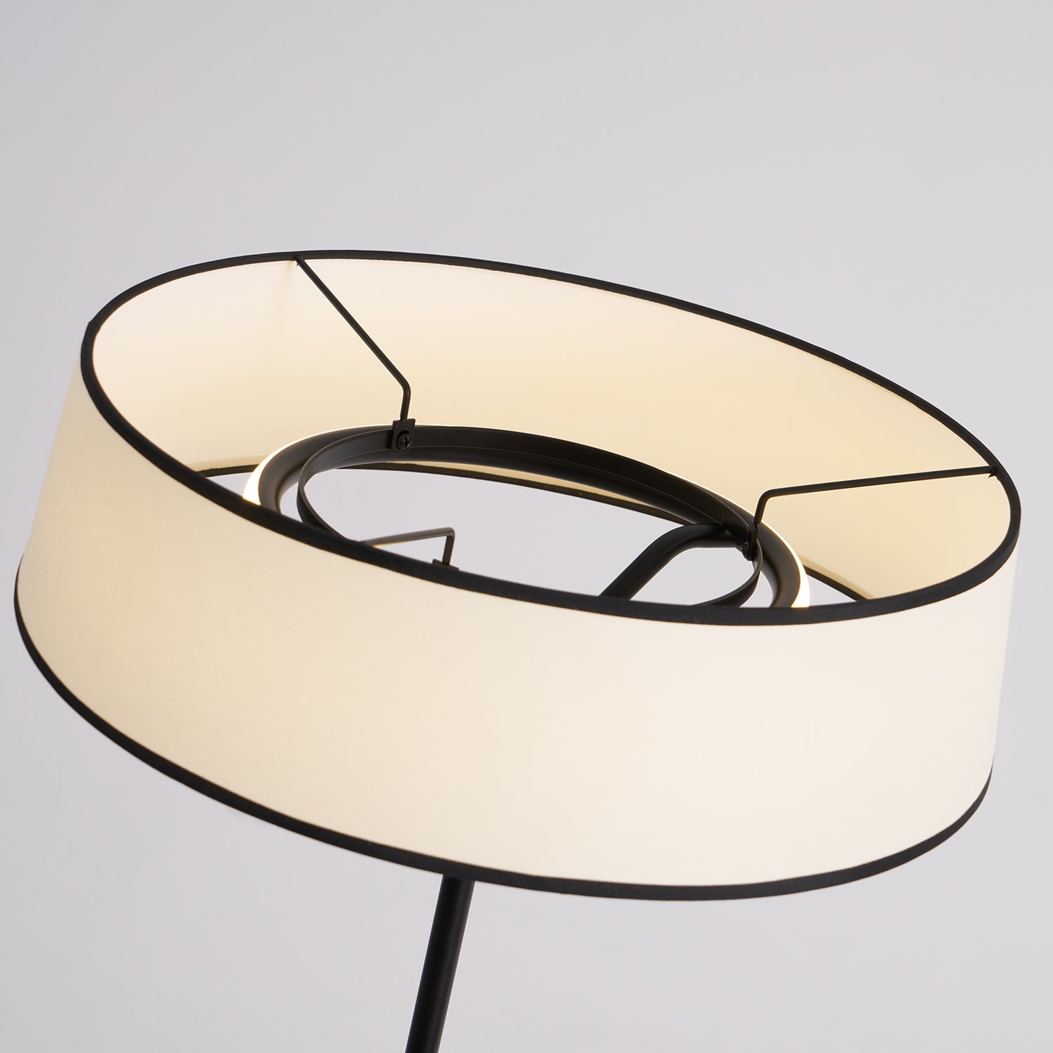 Dama Floor Lamp - Blowlighting