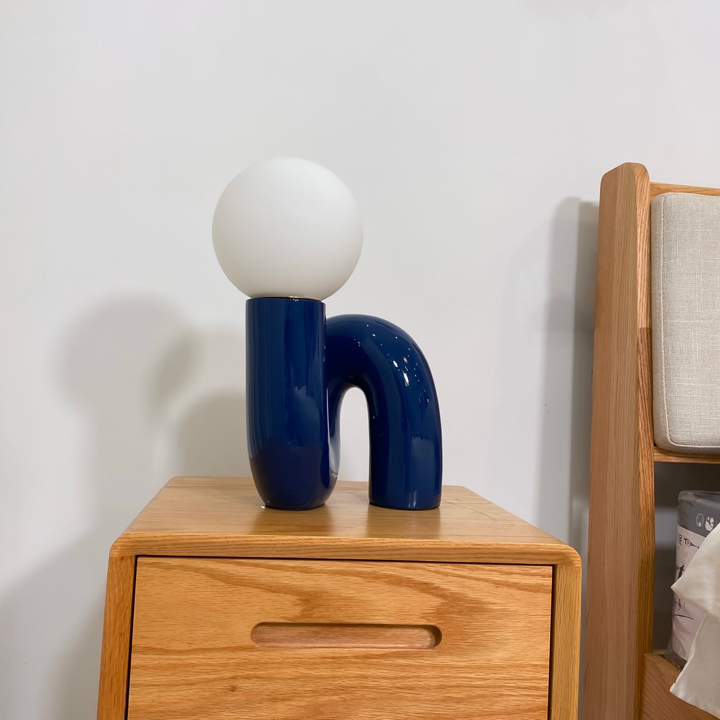 Playful N Shape Table Lamp - Blowlighting