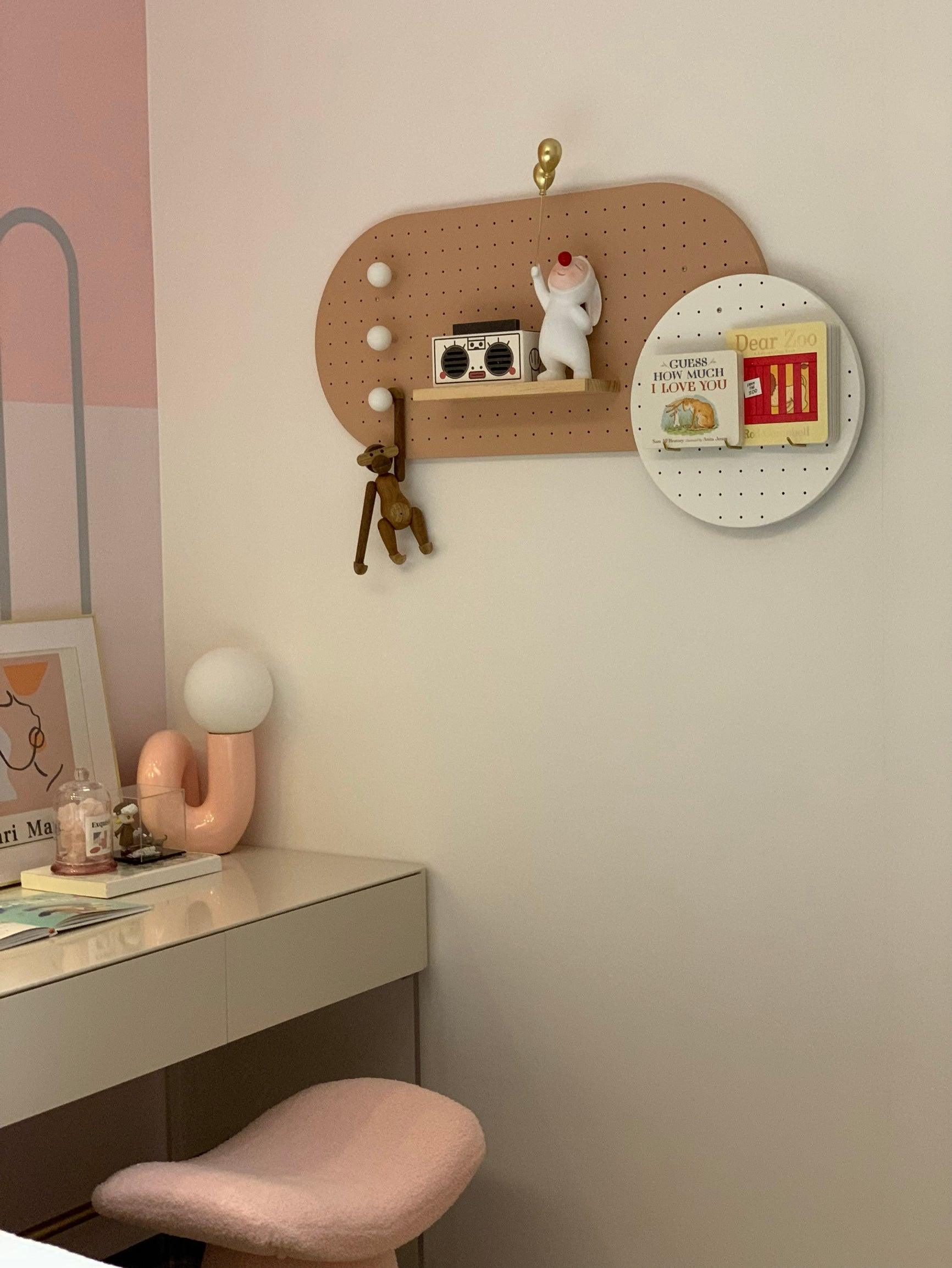 Playful N Shape Table Lamp - Blowlighting