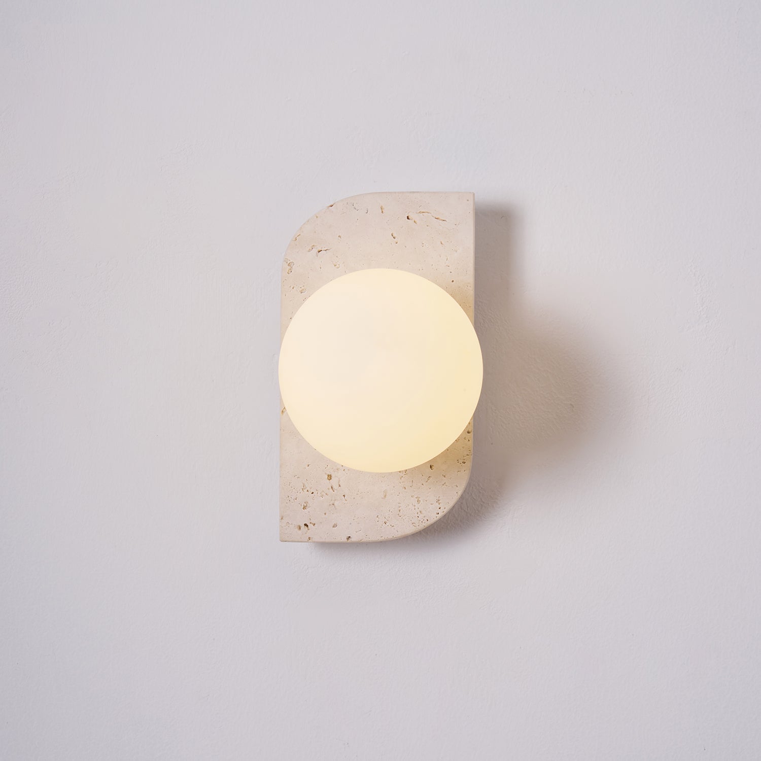Zophaor Minimalist Travertine Plug-In Wall Light - Blowlighting