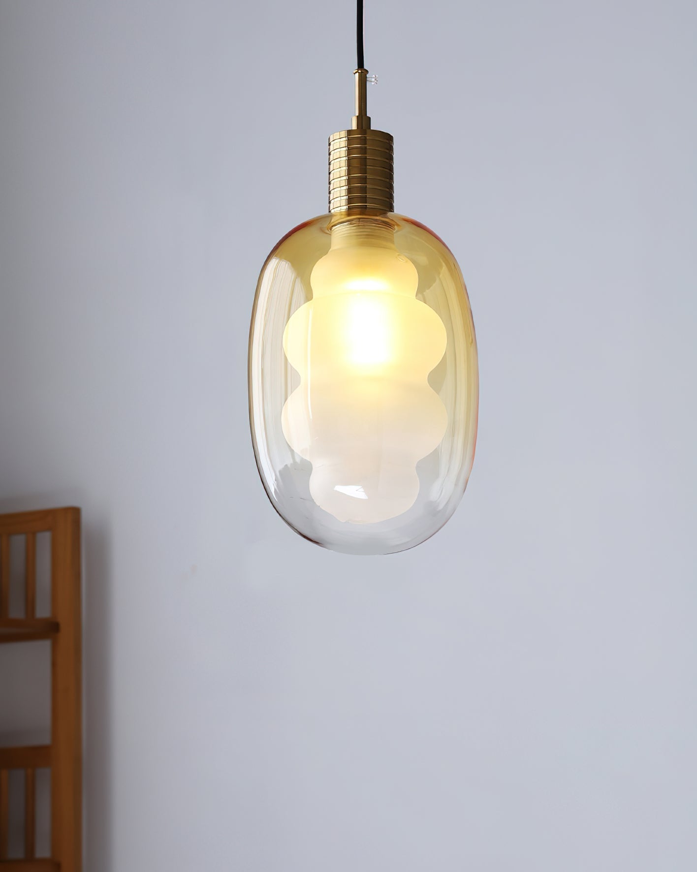 Niche Art Deco Glass Pendant Light