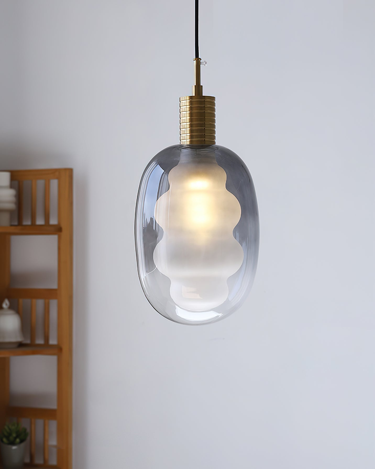 Niche Art Deco Glass Pendant Light