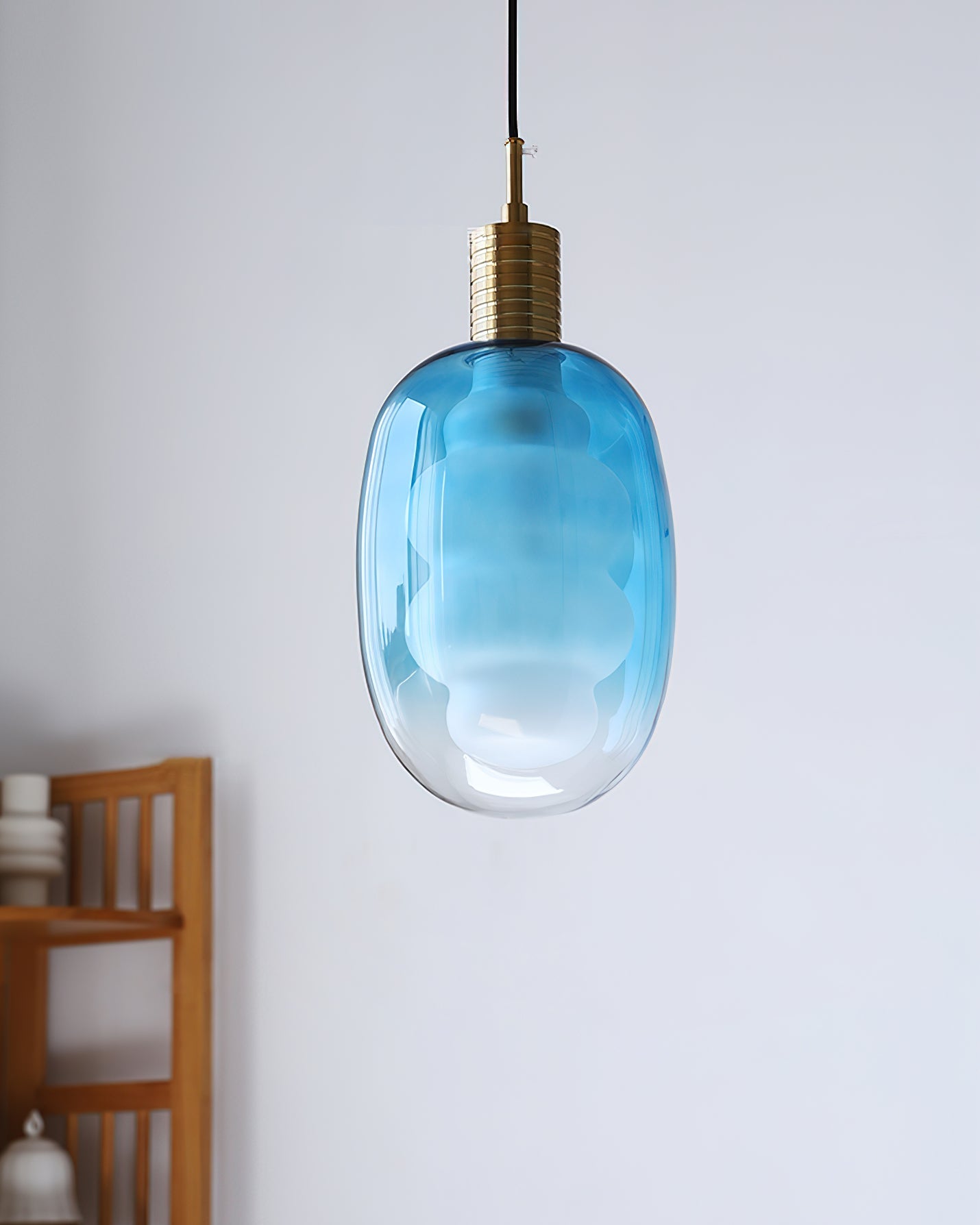 Niche Art Deco Glass Pendant Light