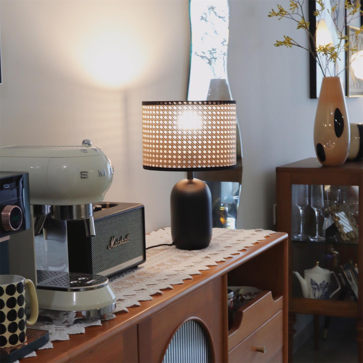 Nico Table Lamp - Blowlighting