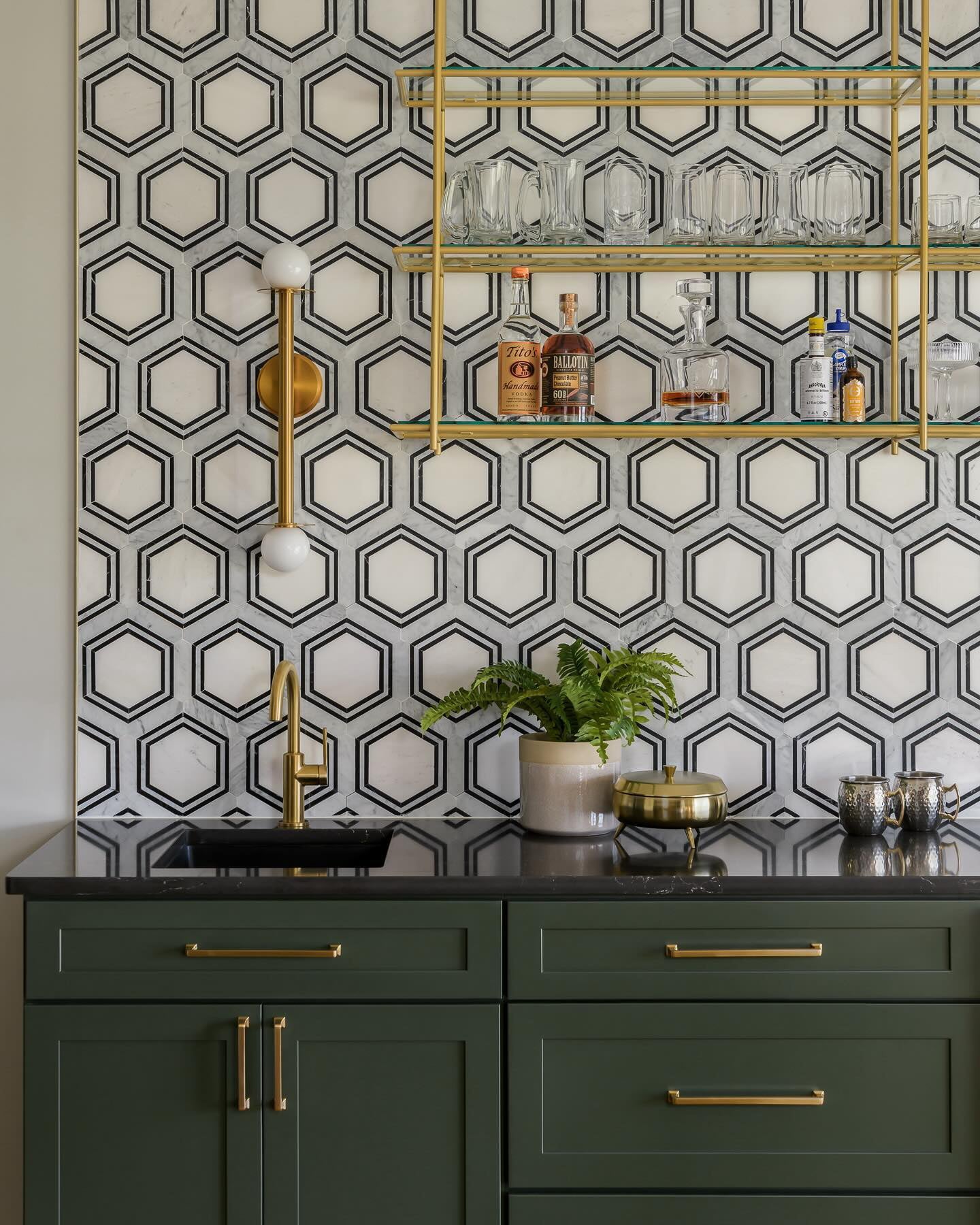 Nodes Minimalist Metal Double Wall Light