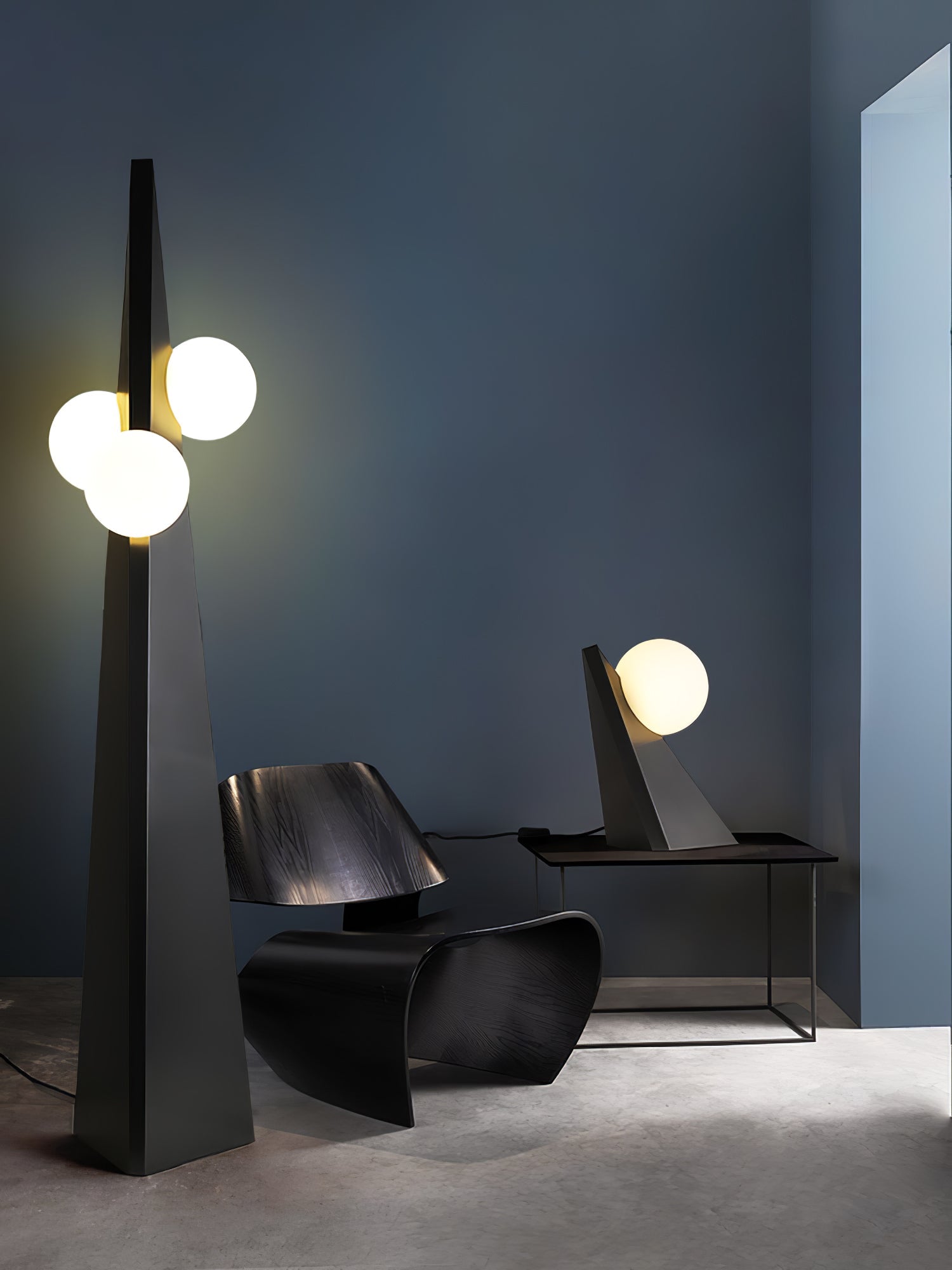 Lymarora Sculptural Metal Floor Lamp - Blowlighting