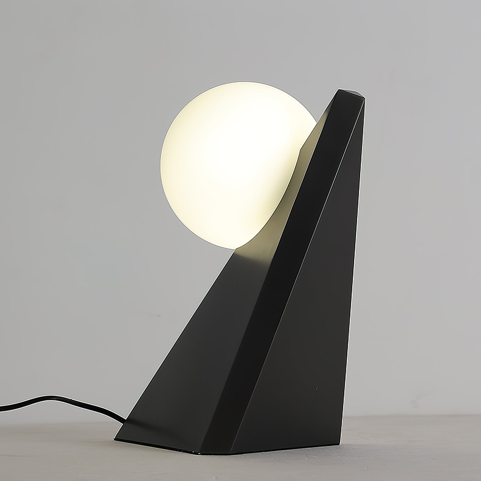 Noir Roy Table Lamp - Blowlighting