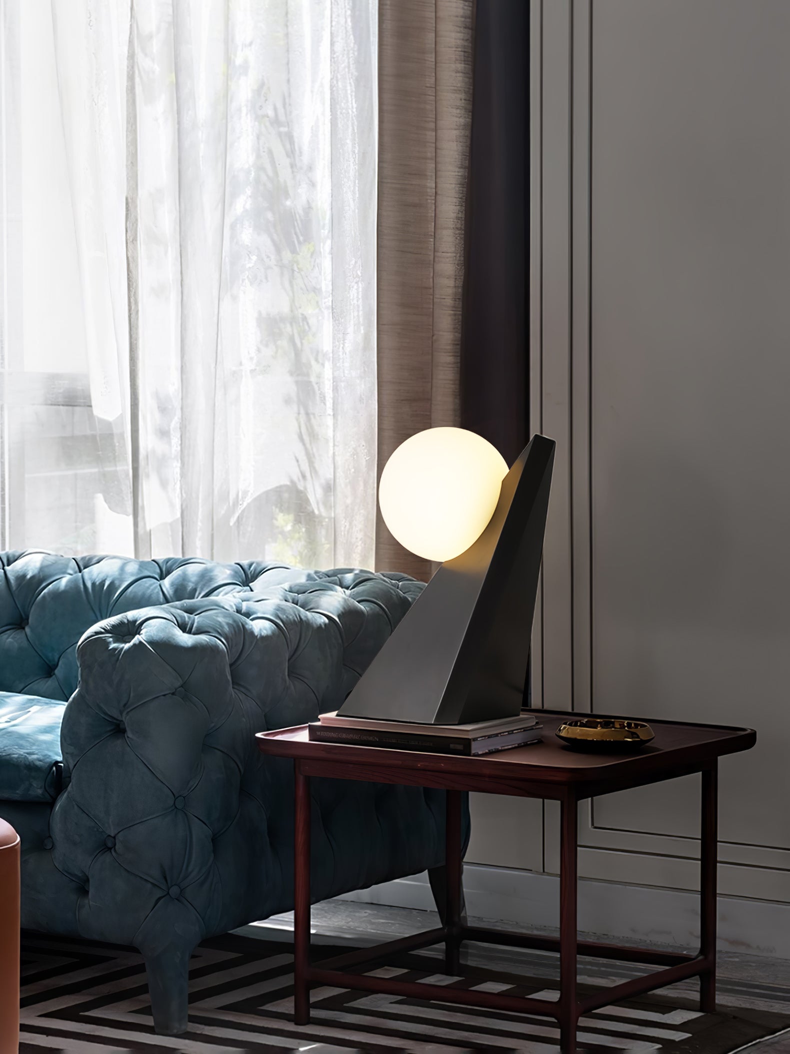 Noir Roy Table Lamp - Blowlighting