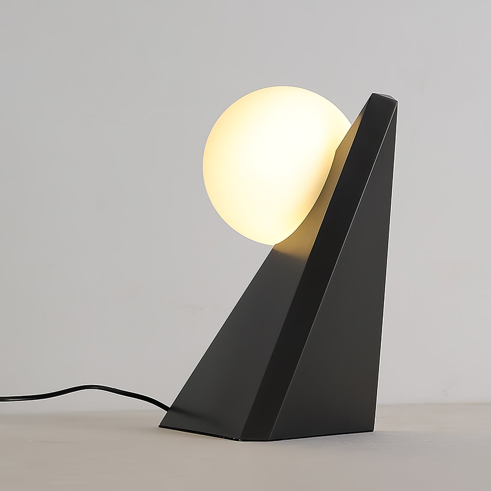Noir Roy Table Lamp - Blowlighting
