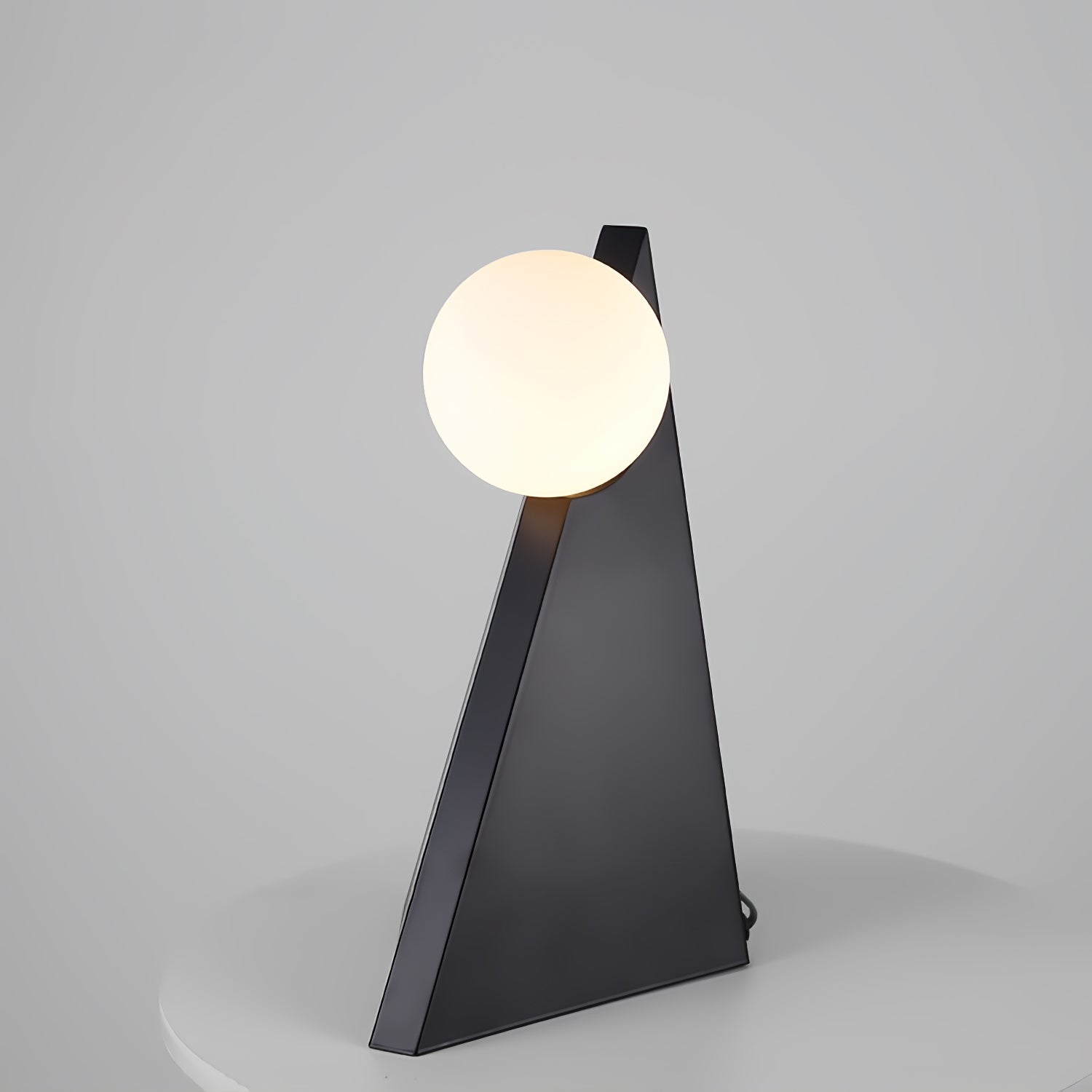 Noir Roy Table Lamp - Blowlighting