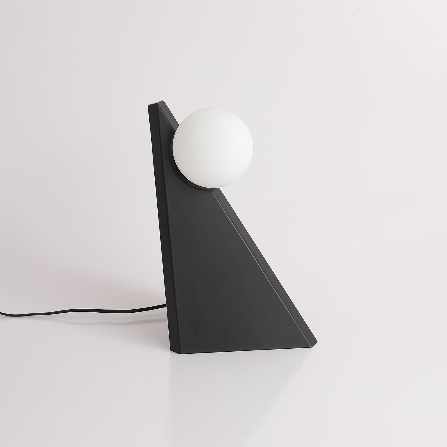 Noir Roy Table Lamp - Blowlighting